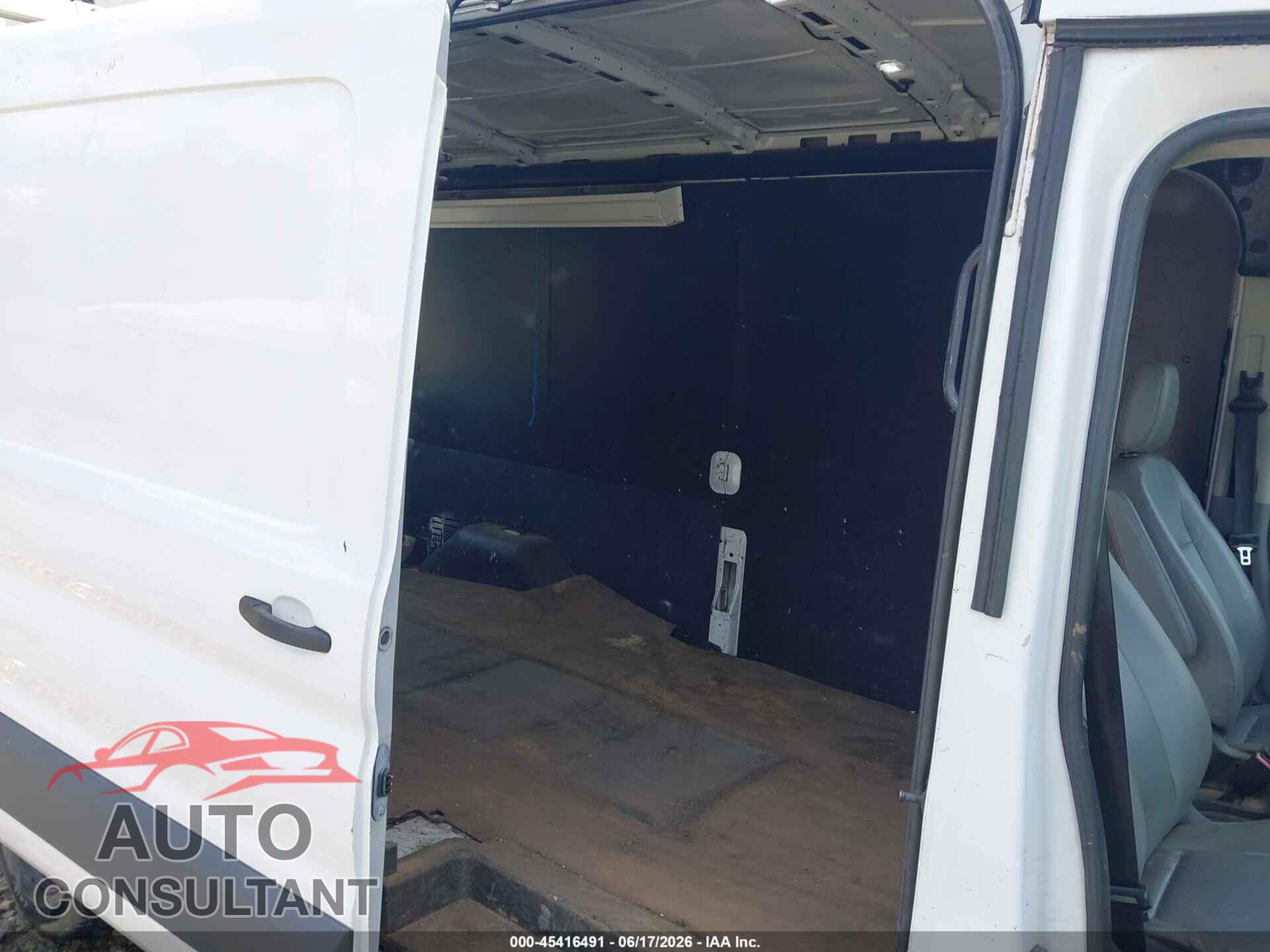 FORD TRANSIT-250 2018 - 1FTYR2CG1JKA50697
