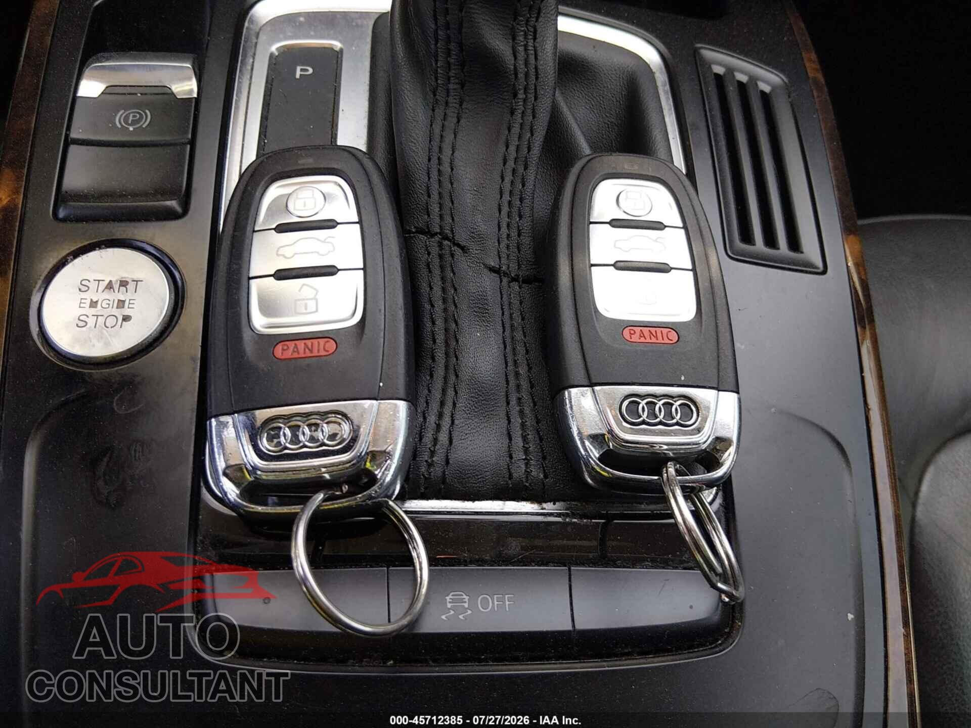 AUDI A4 2013 - WAUFFAFL2DA140077