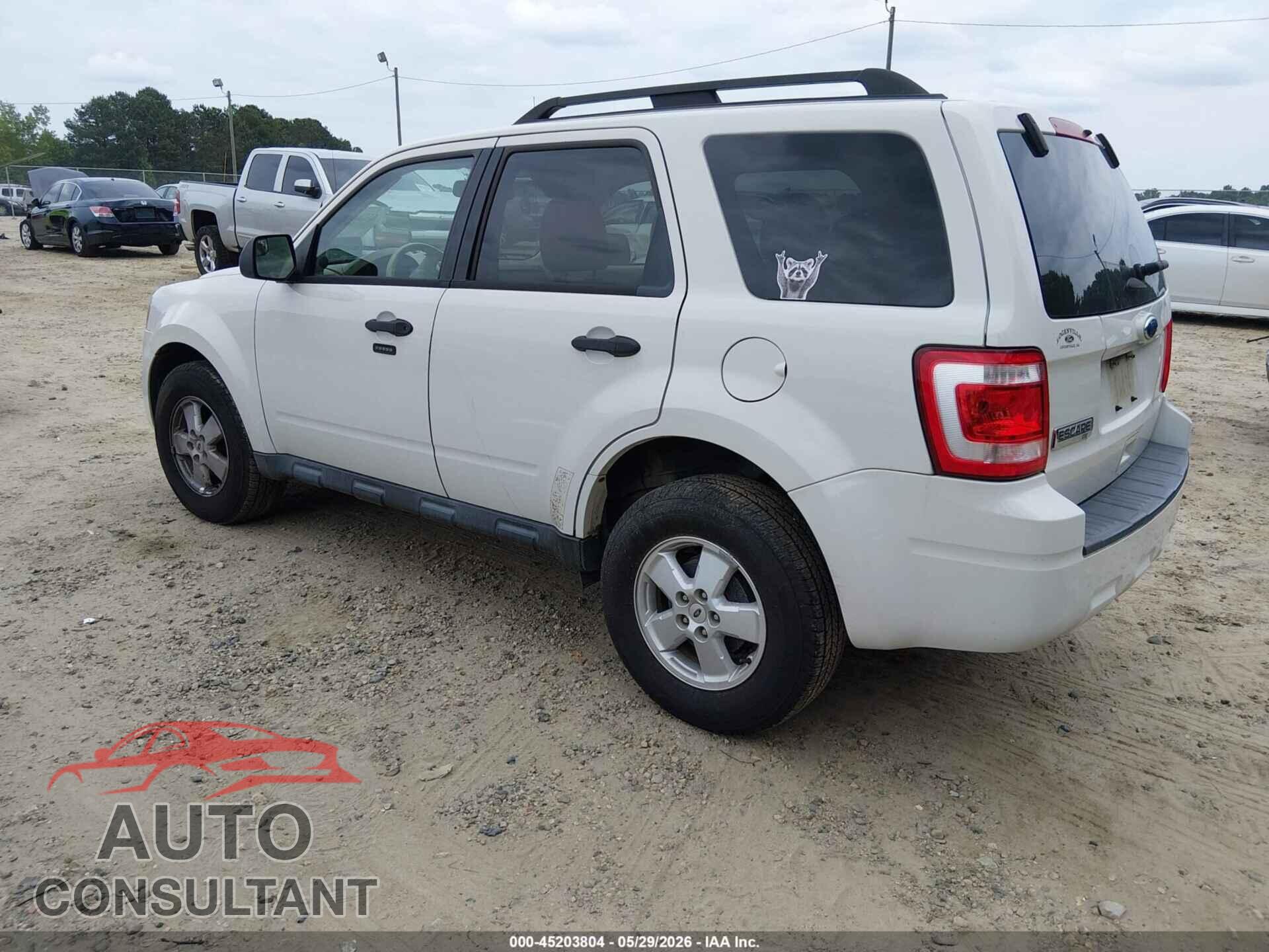 FORD ESCAPE 2011 - 1FMCU0D72BKB70100