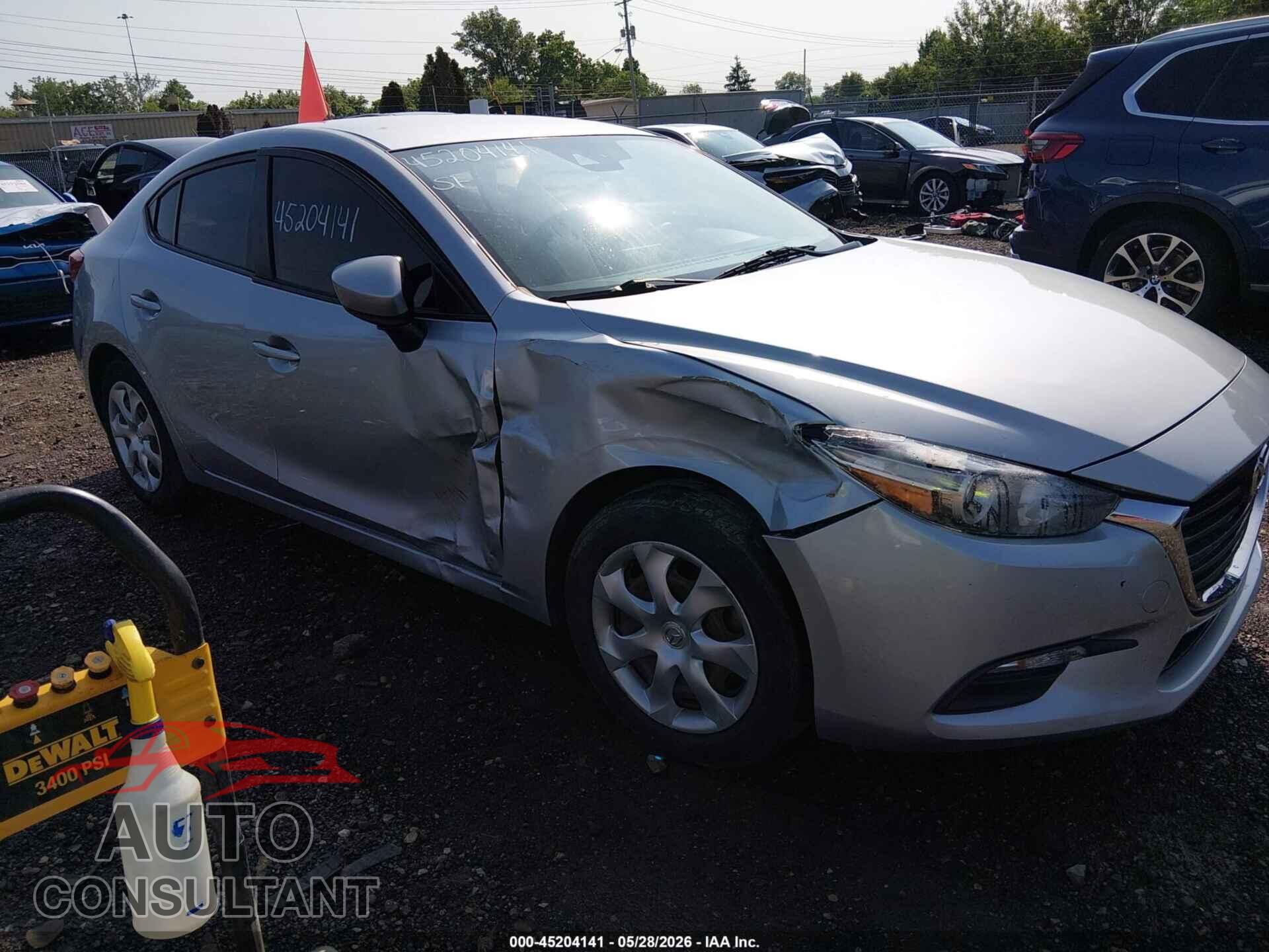MAZDA MAZDA3 2018 - 3MZBN1U70JM160379