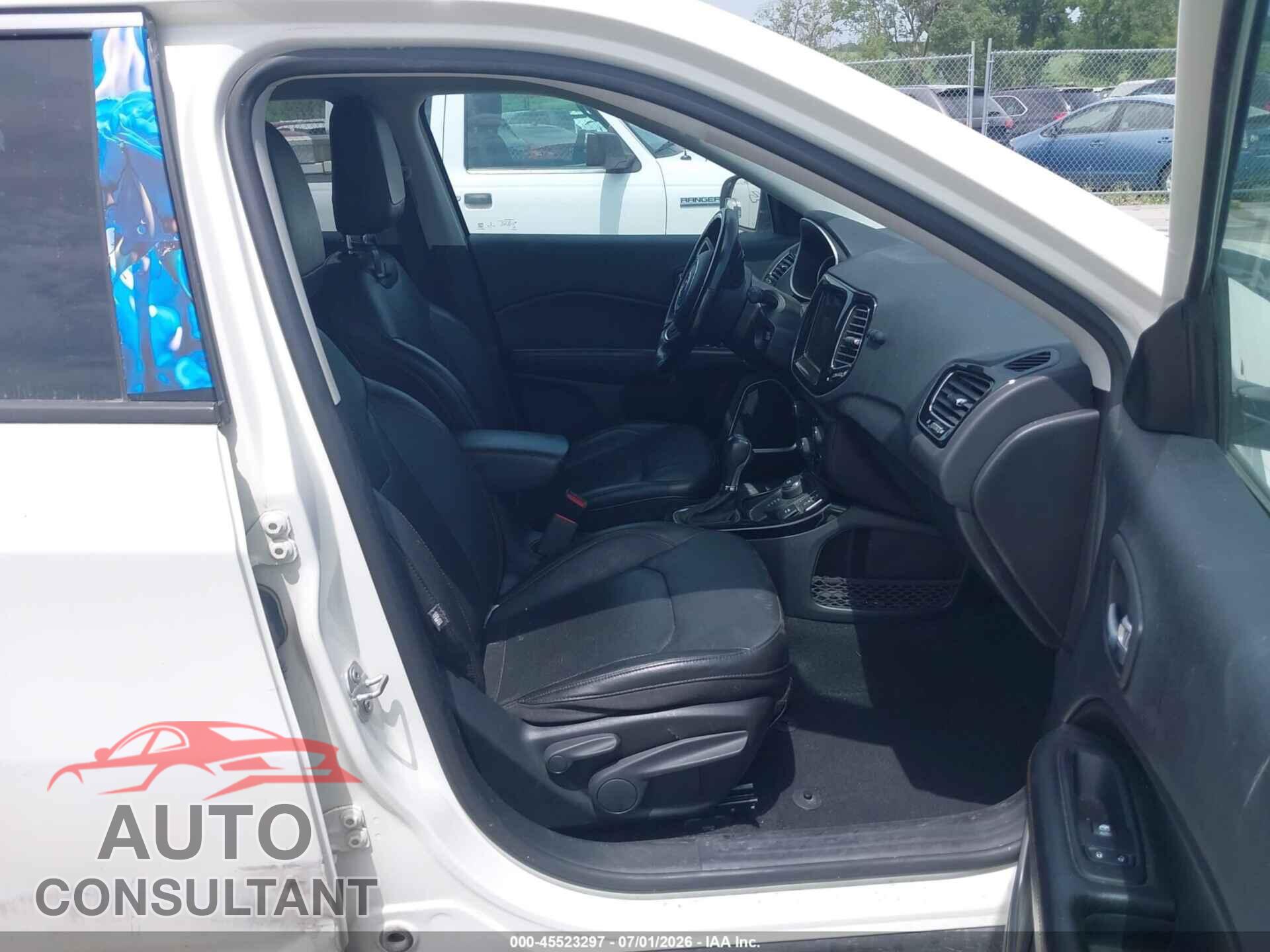 JEEP COMPASS 2021 - 3C4NJDCB4MT520427