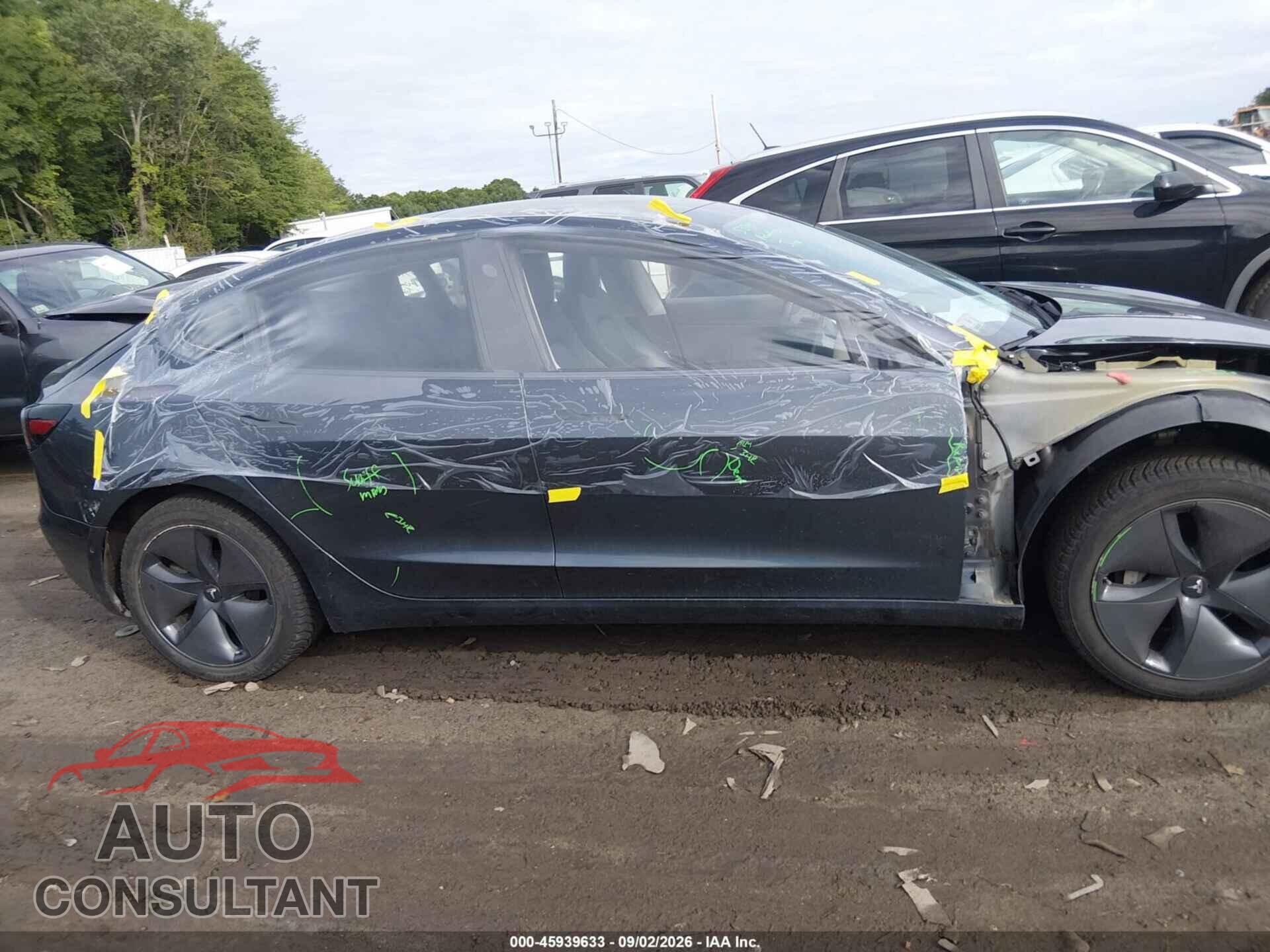 TESLA MODEL 3 2020 - 5YJ3E1EB0LF663945