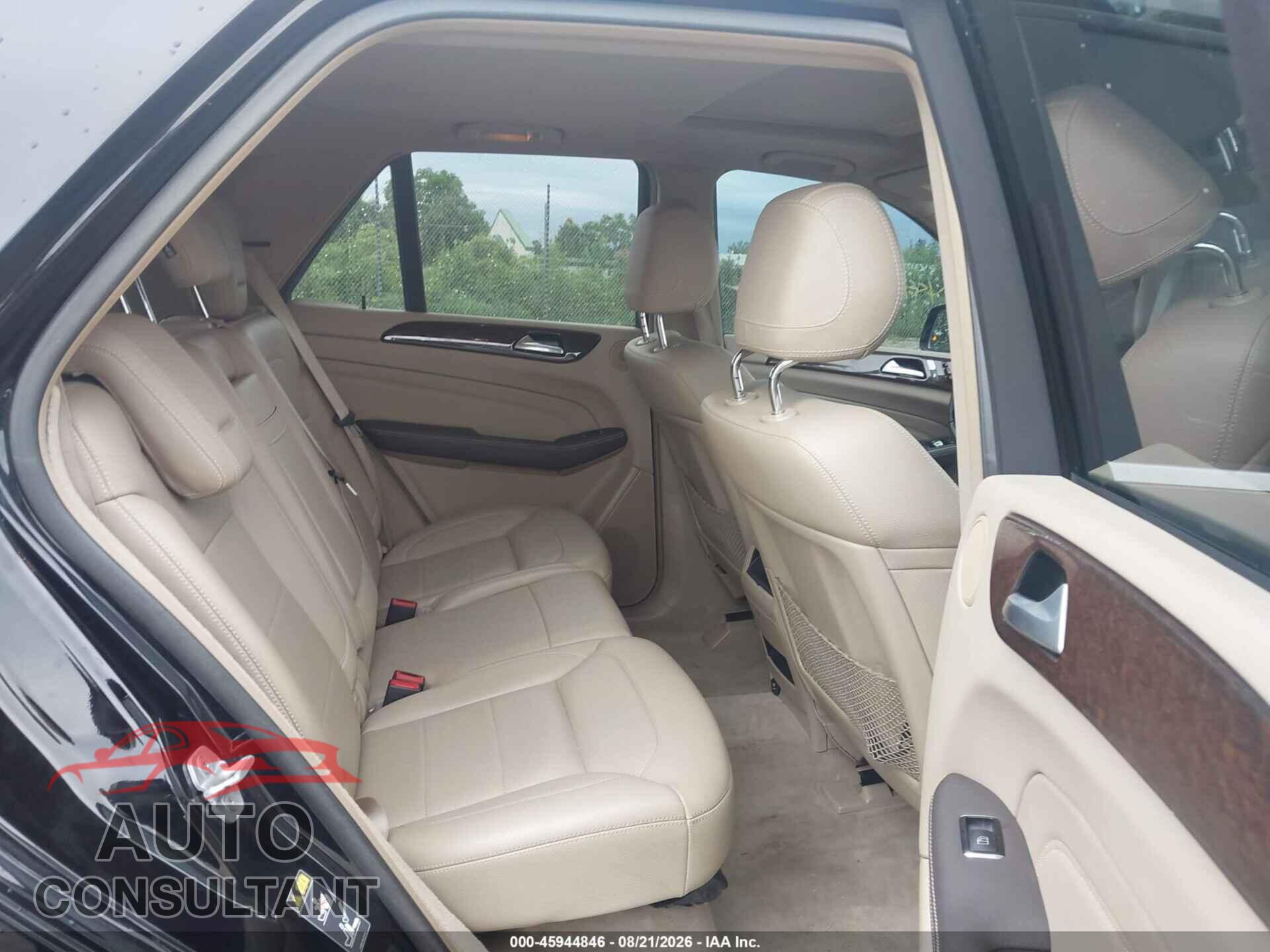 MERCEDES-BENZ ML 350 2012 - 4JGDA5HB0CA061957