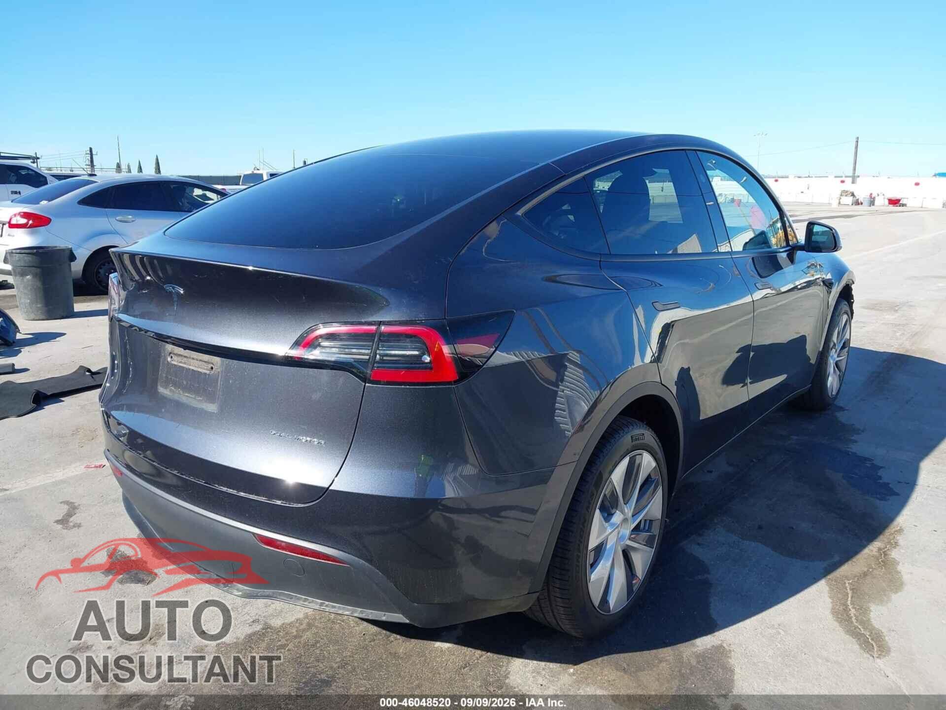 TESLA MODEL Y 2024 - 7SAYGDEE9RA239149
