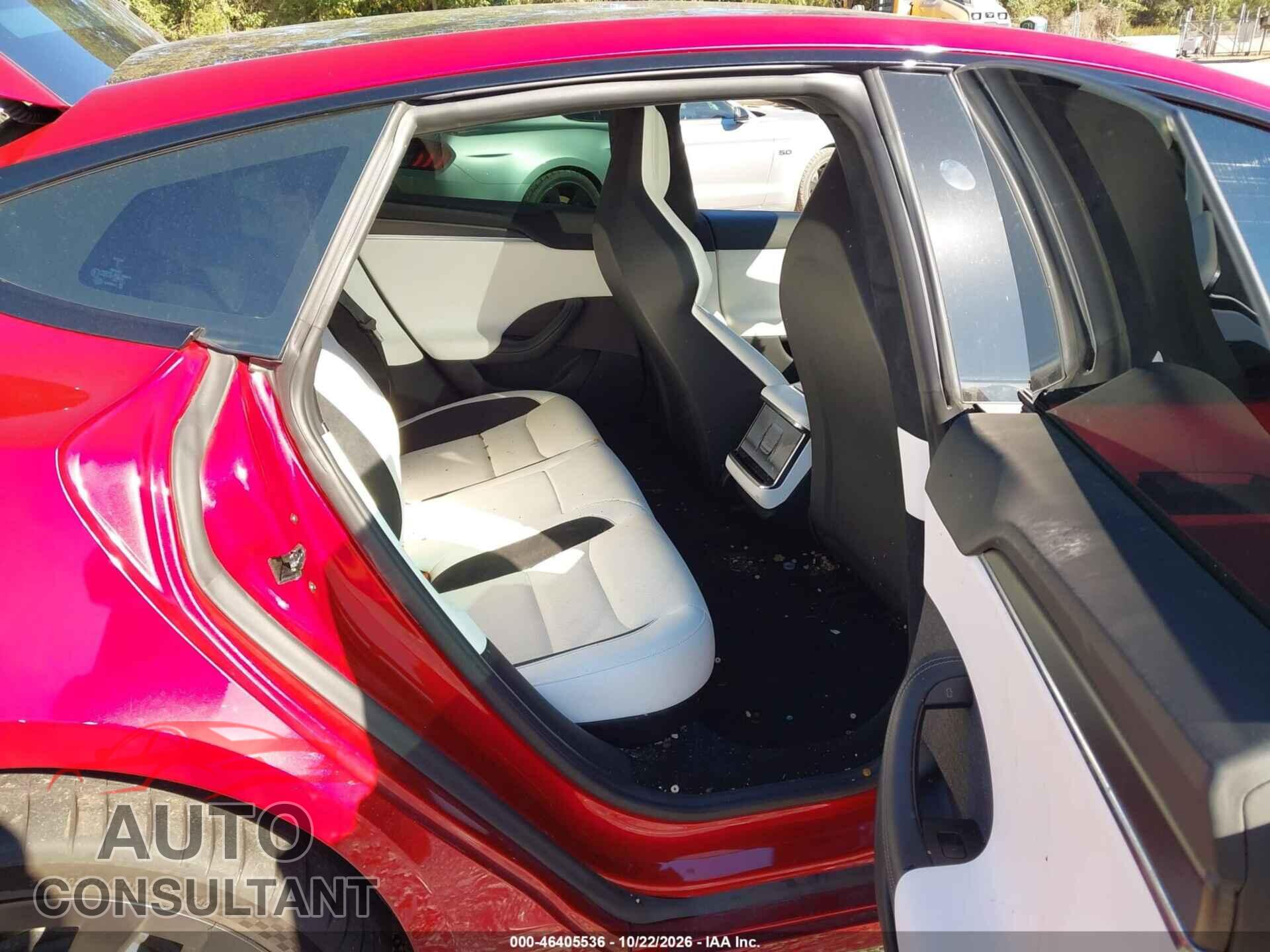 TESLA MODEL S 2024 - 5YJSA1E61RF539850