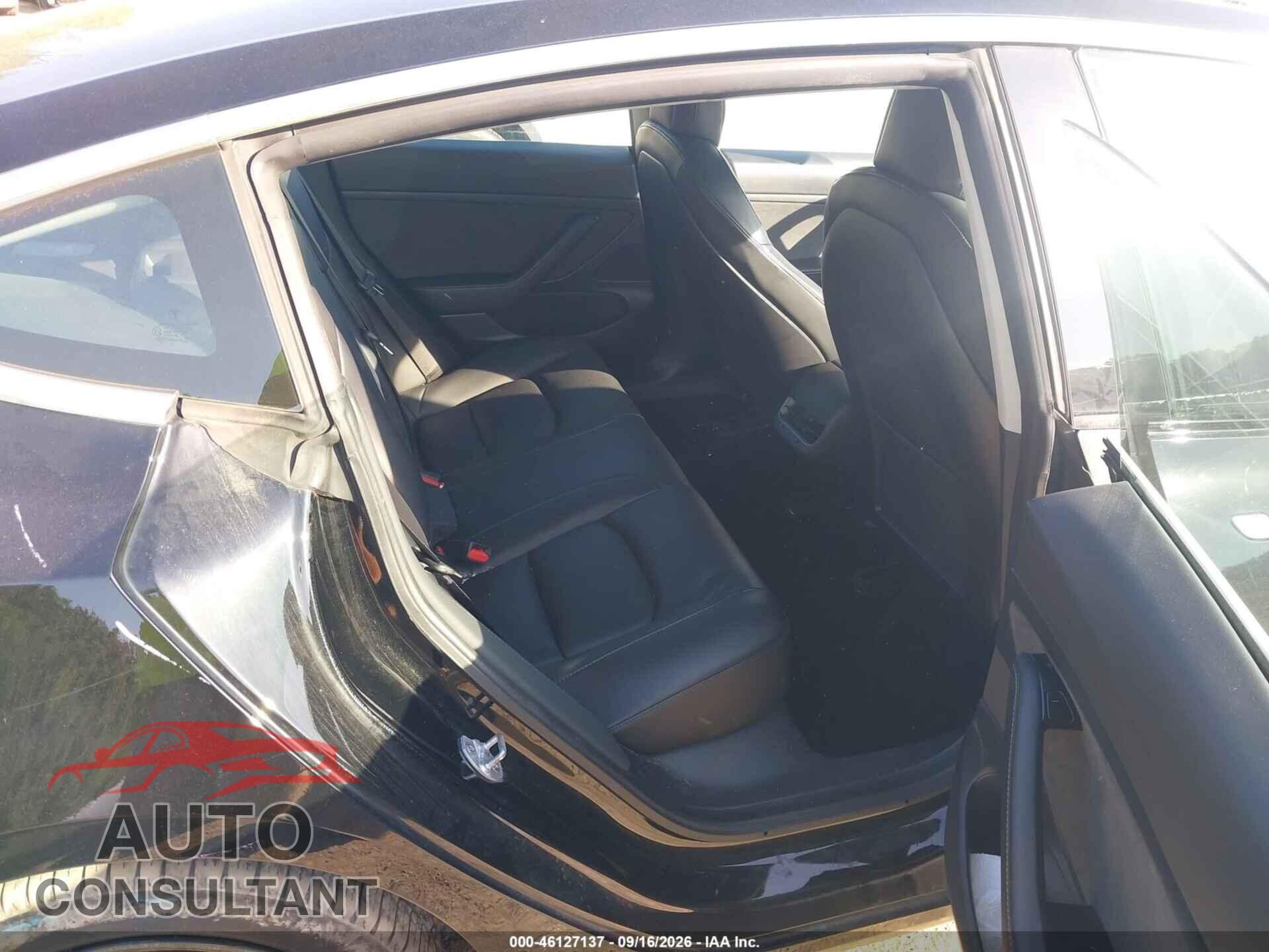 TESLA MODEL 3 2020 - 5YJ3E1EA4LF657427