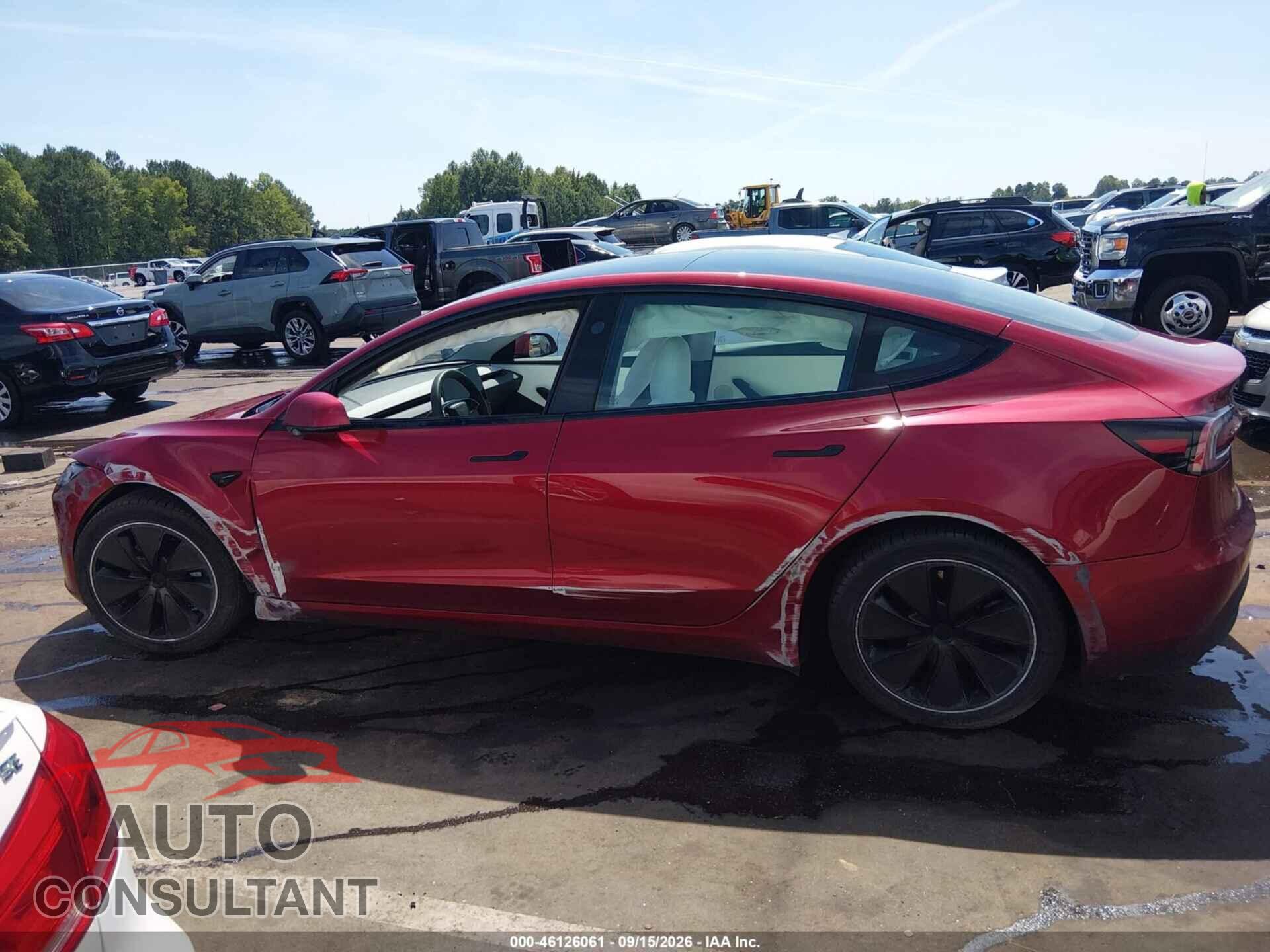 TESLA MODEL 3 2025 - 5YJ3E1EA2SF902093