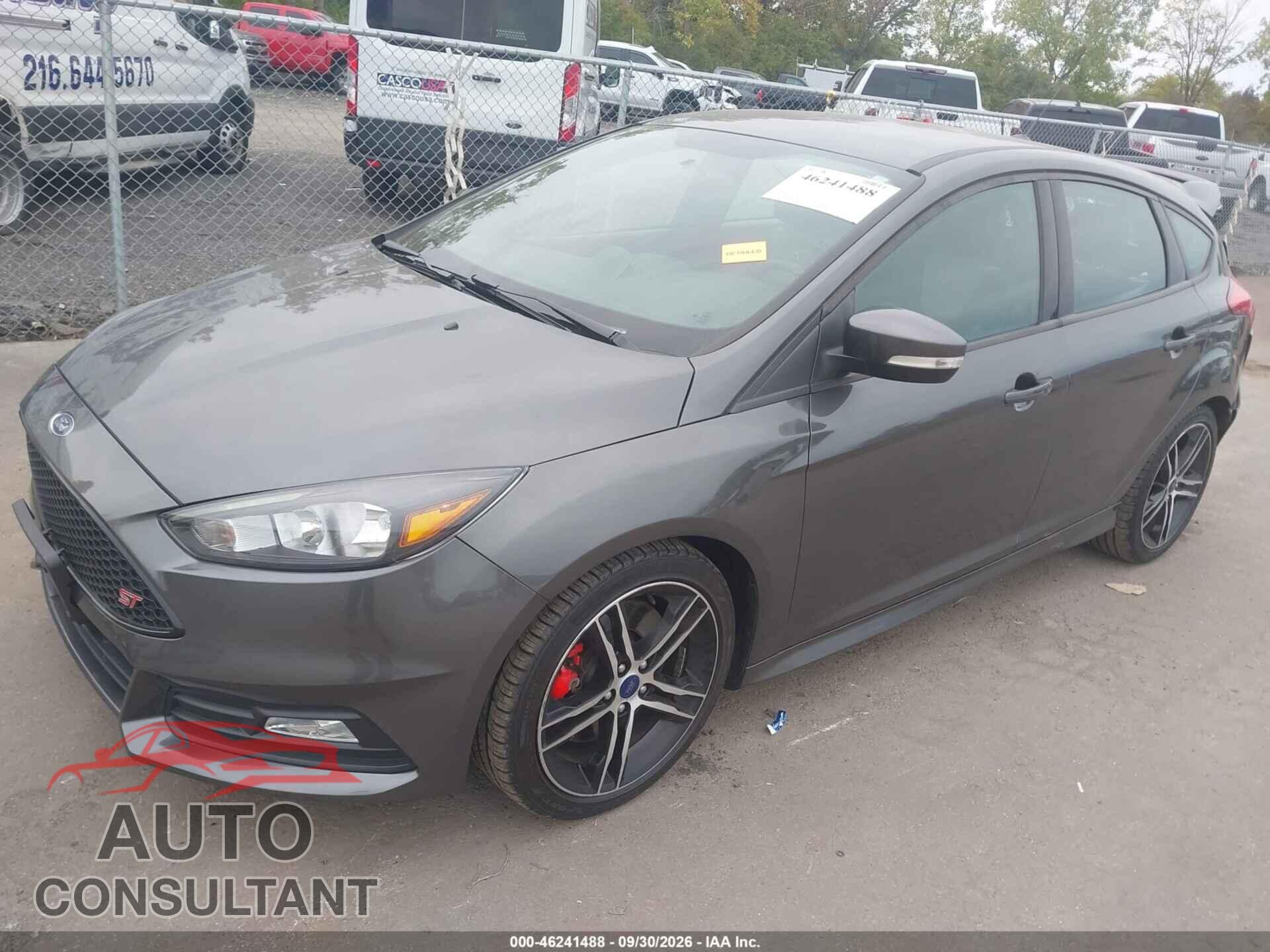 FORD FOCUS ST 2018 - 1FADP3L97JL239432