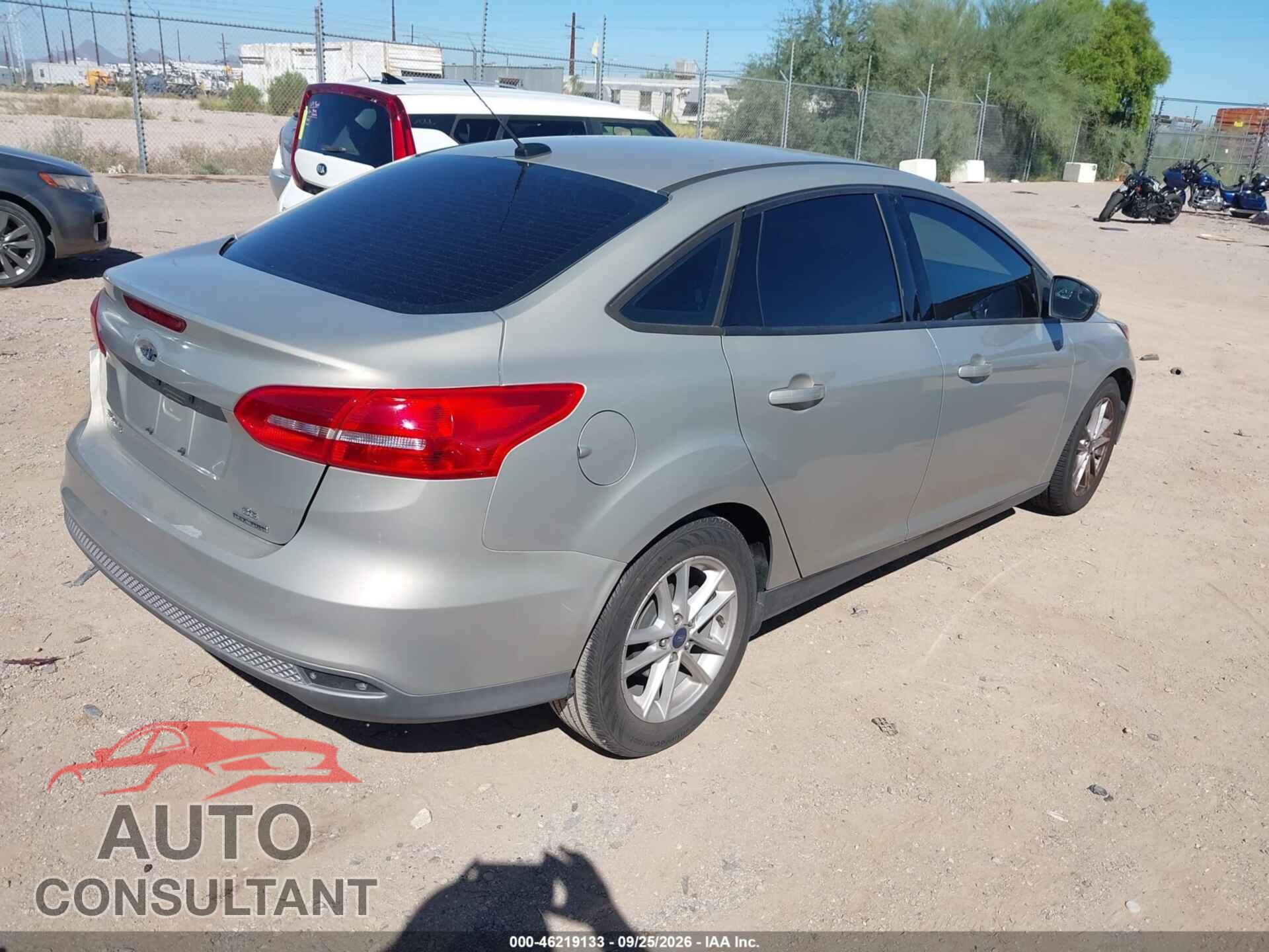 FORD FOCUS 2016 - 1FADP3F22GL365446