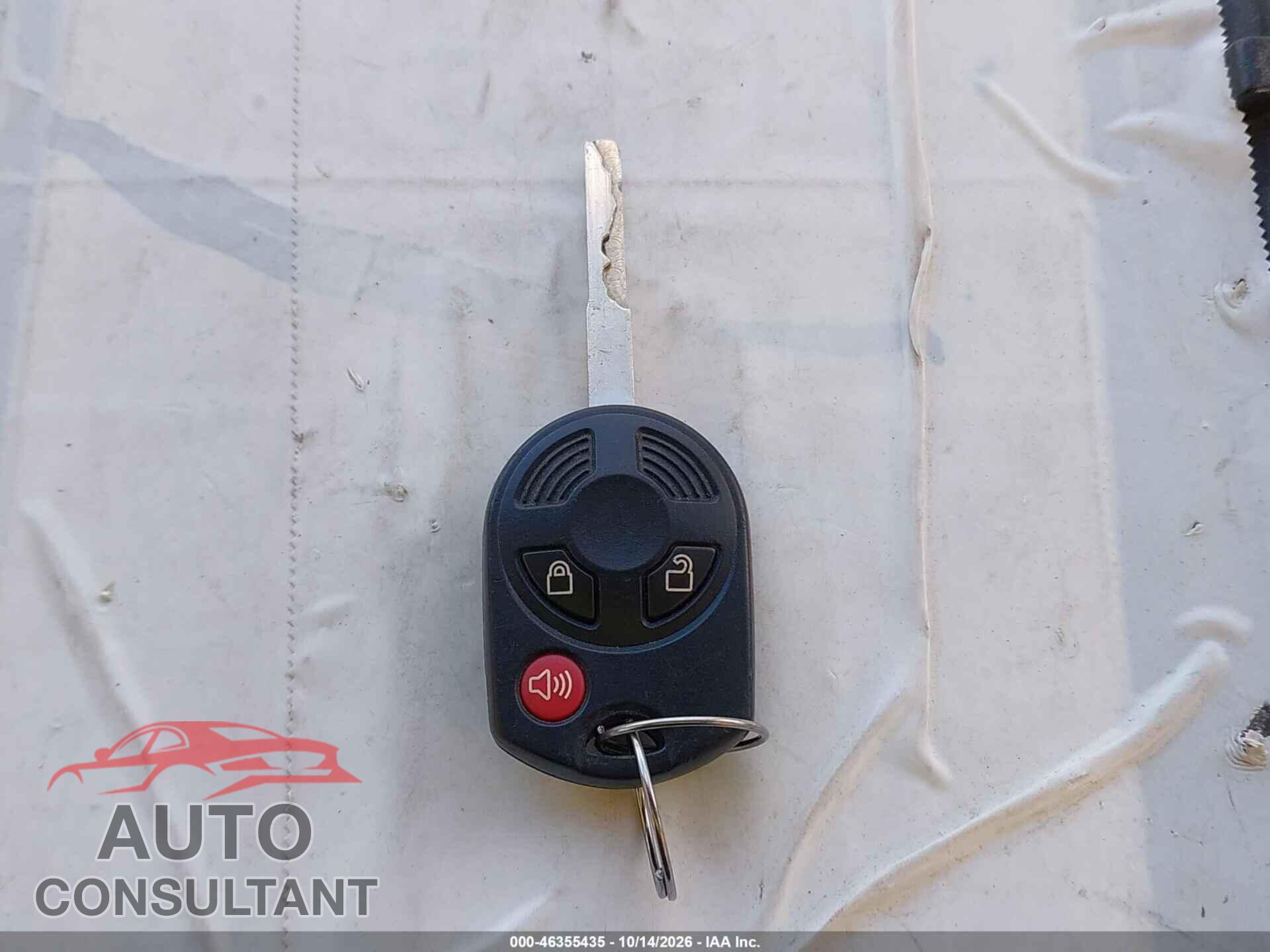 FORD ESCAPE 2017 - 1FMCU0F79HUB18960