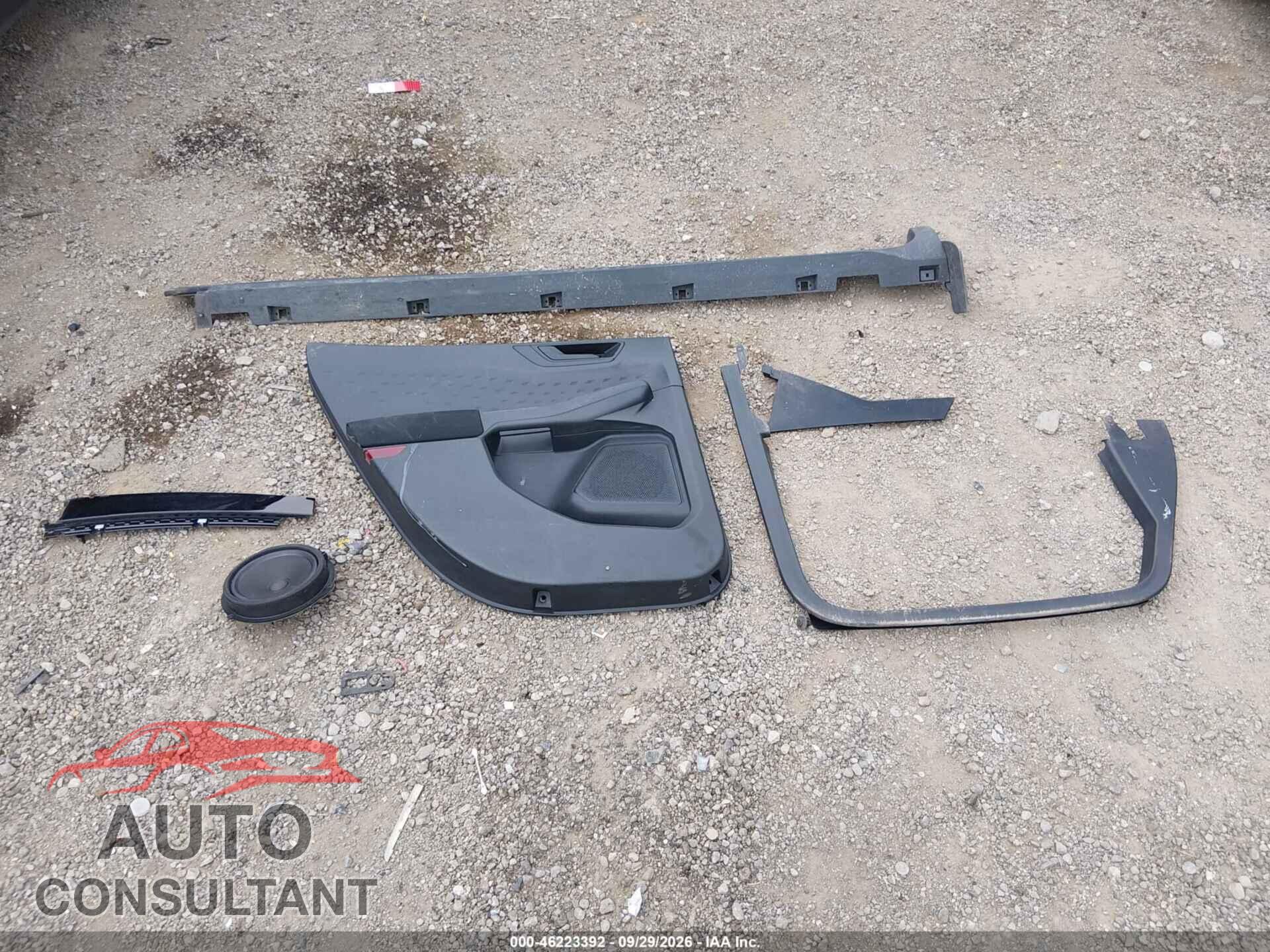 FORD ESCAPE 2020 - 1FMCU0F68LUA33611
