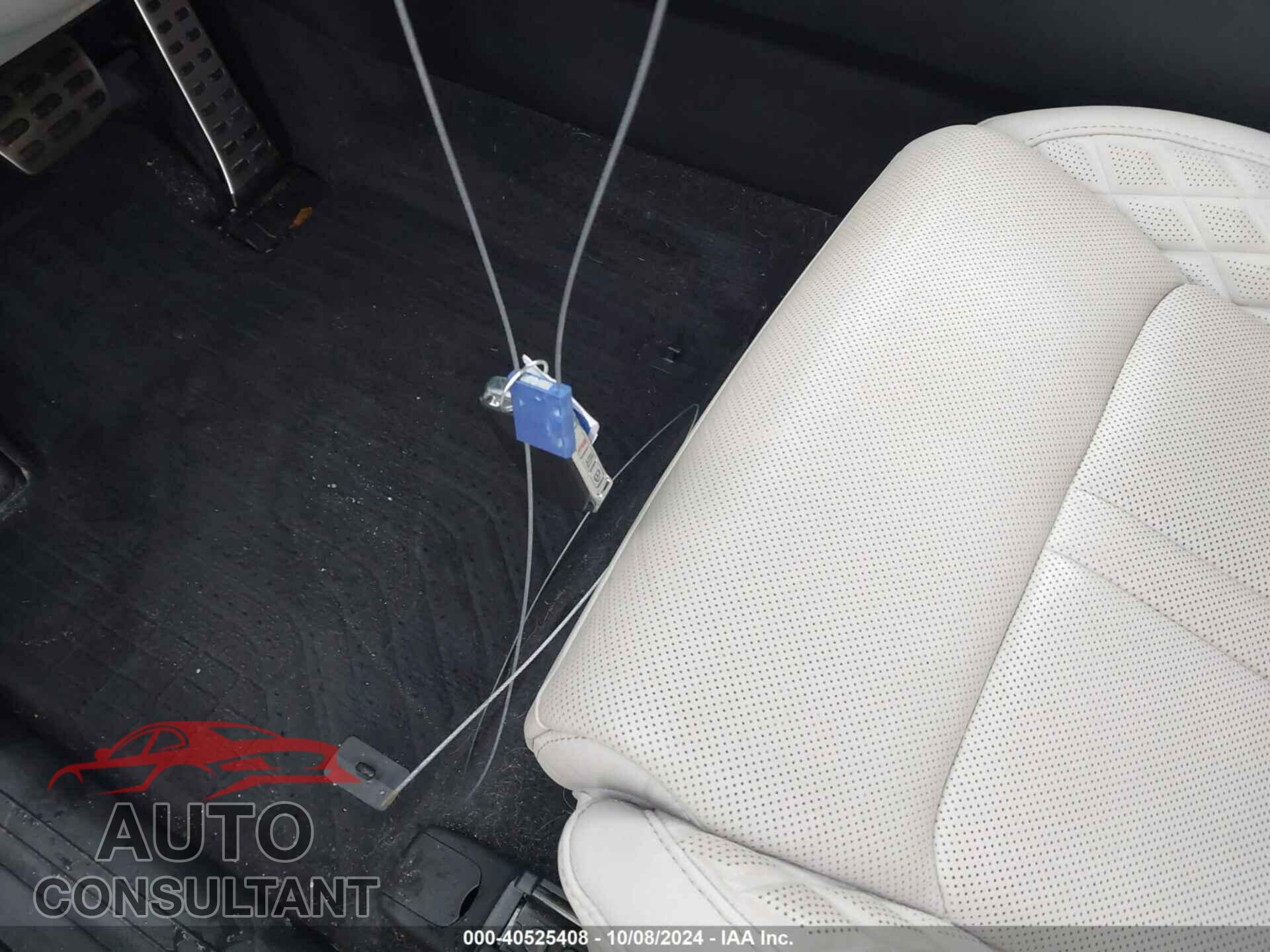 KIA SORENTO 2022 - 5XYRK4LF5NG114876