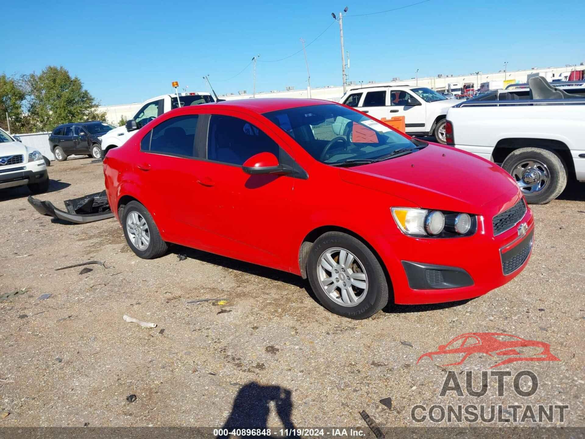 CHEVROLET SONIC 2012 - 1G1JA5SH1C4181228
