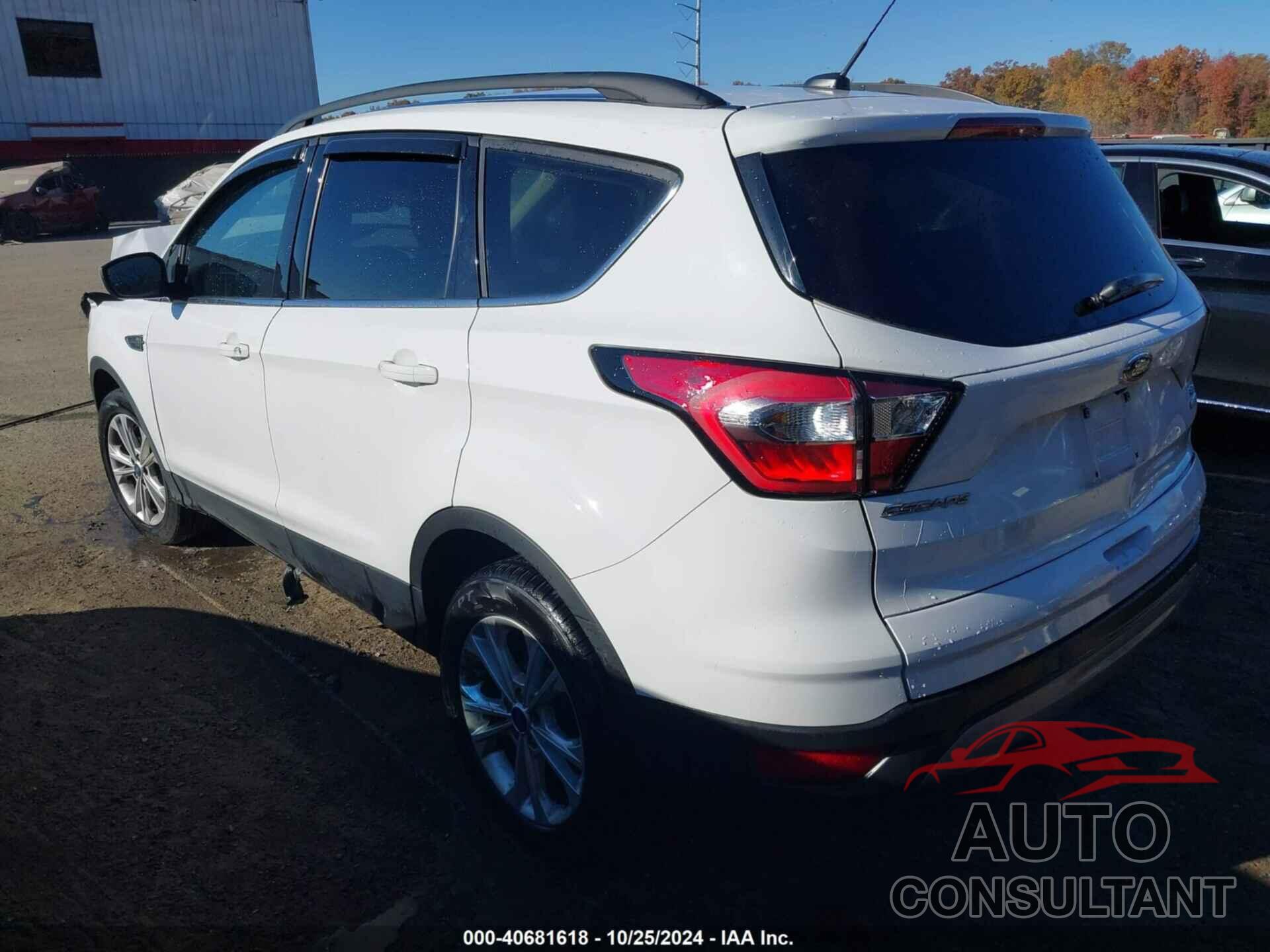FORD ESCAPE 2018 - 1FMCU0GD3JUB16910