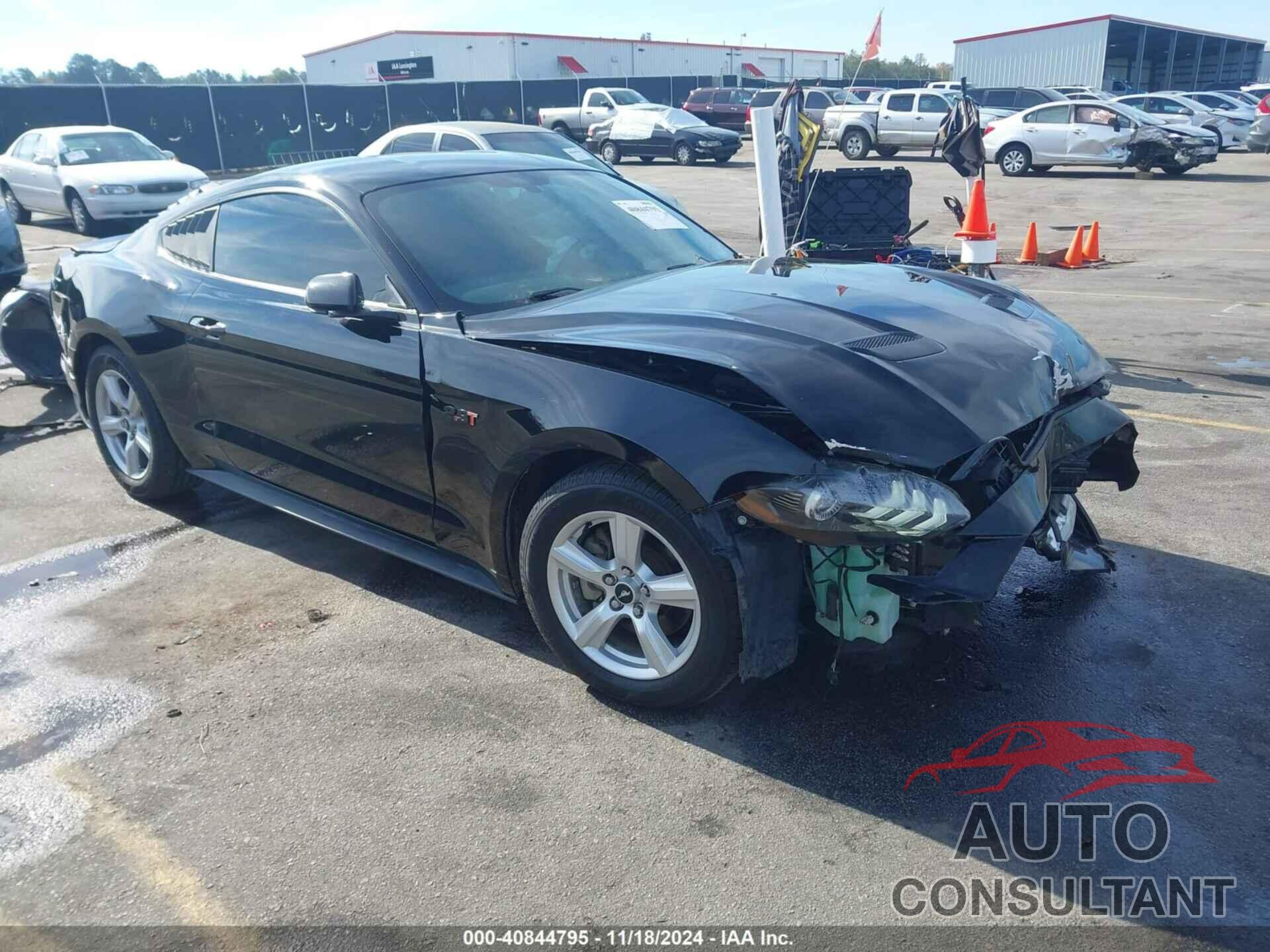 FORD MUSTANG 2018 - 1FA6P8TH7J5182621