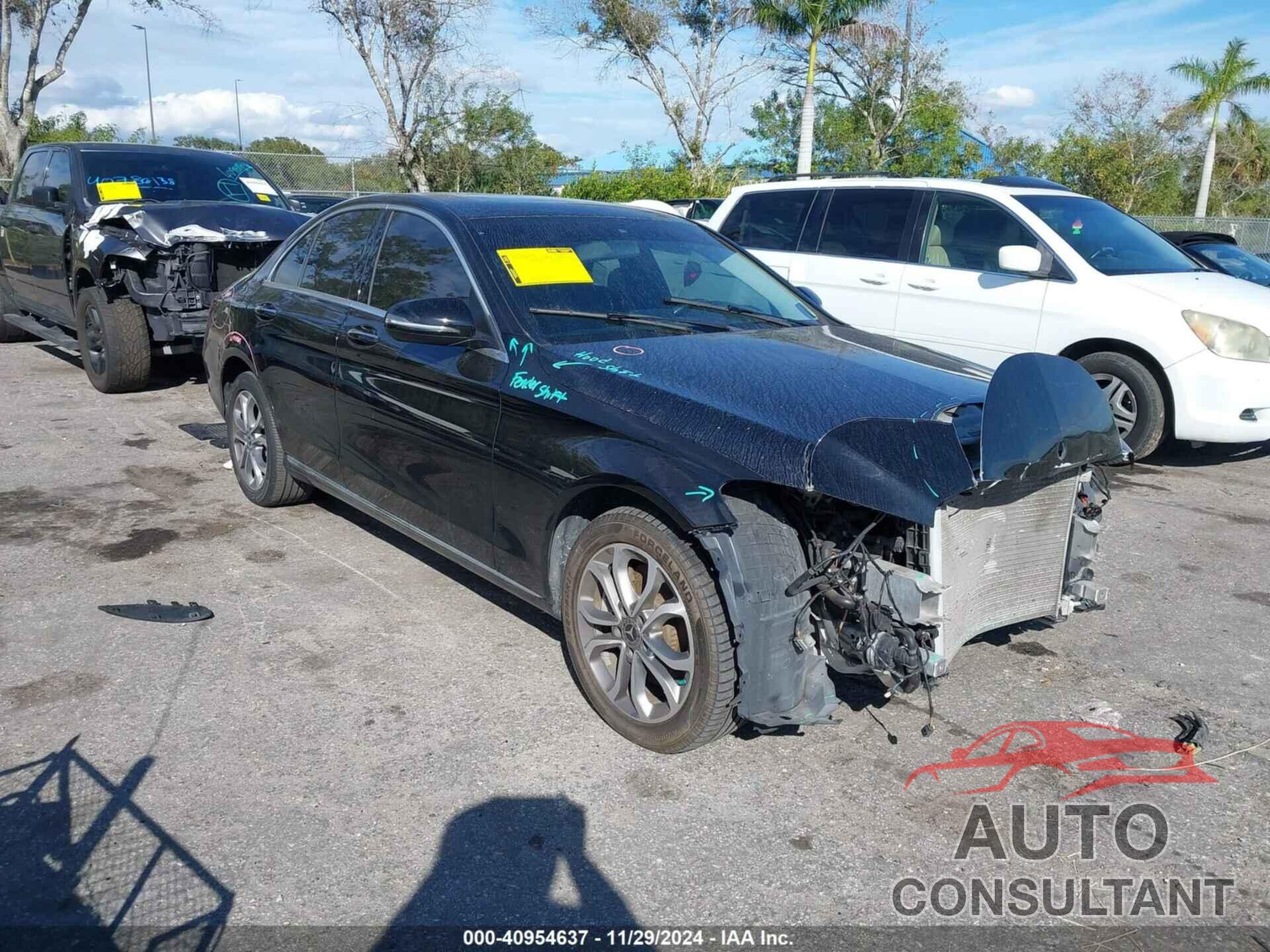 MERCEDES-BENZ C 300 2018 - 55SWF4KB8JU262848