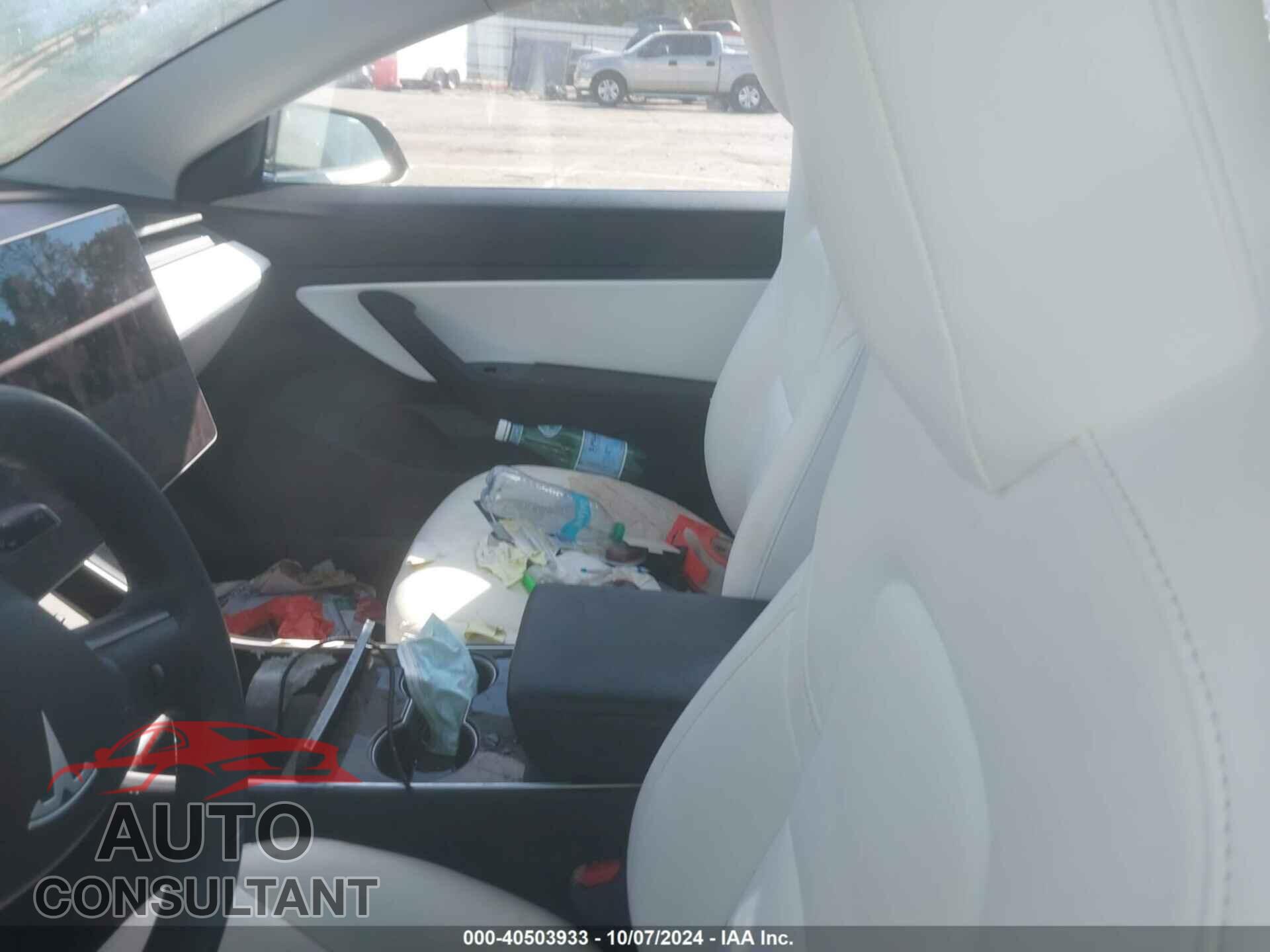 TESLA MODEL 3 2018 - 5YJ3E1EA7JF155895