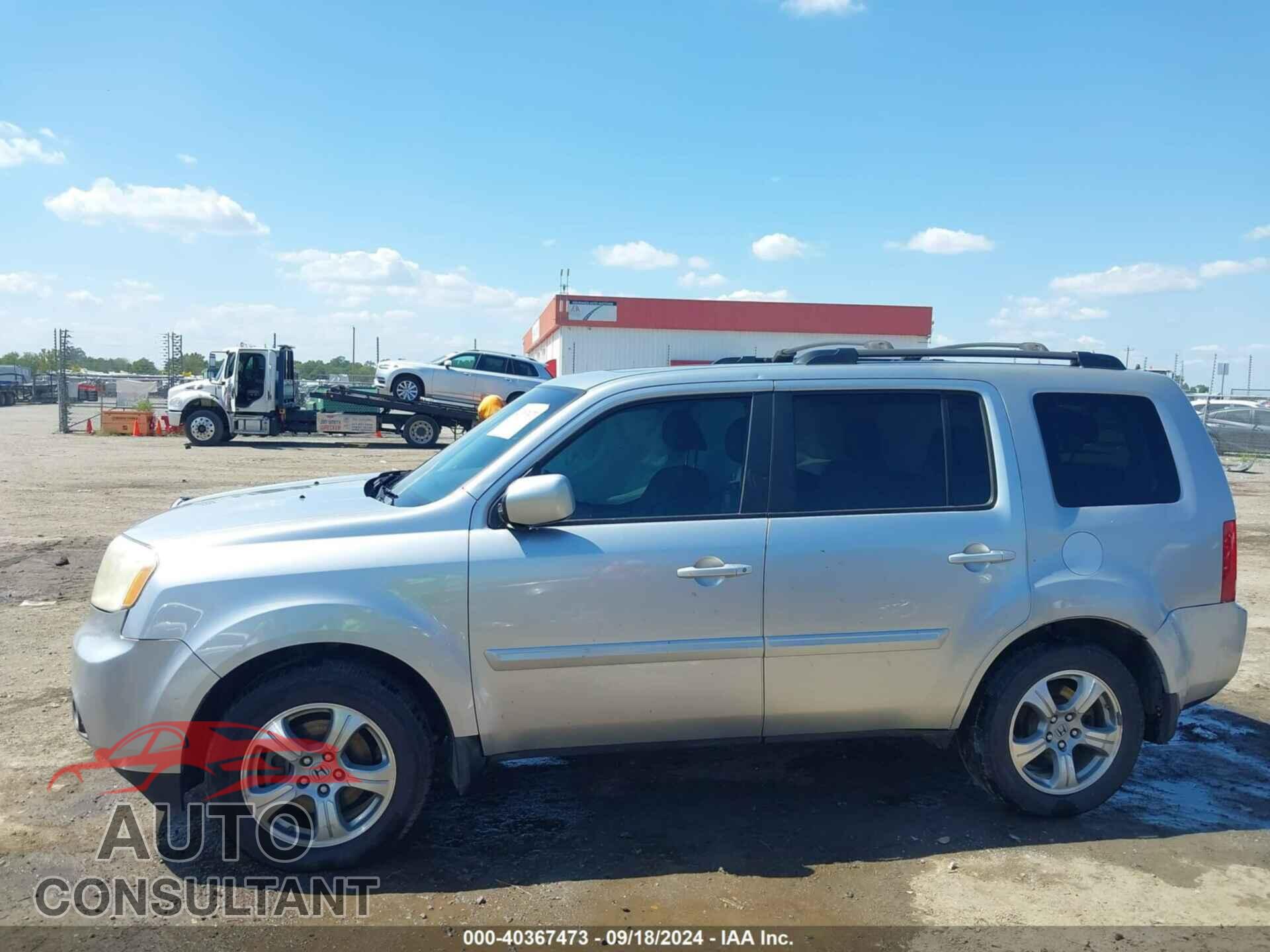 HONDA PILOT 2013 - 5FNYF3H5XDB031847