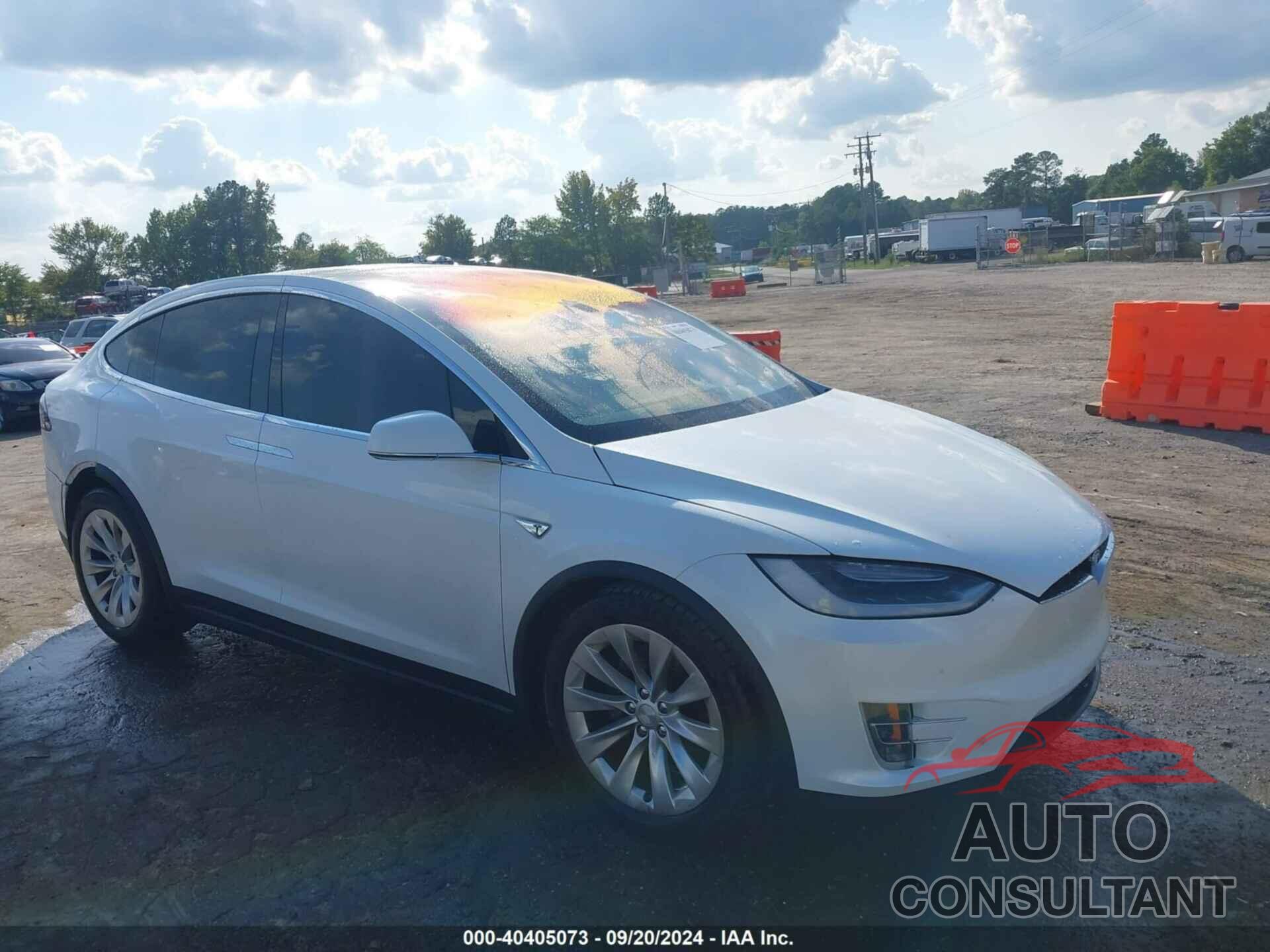 TESLA MODEL X 2016 - 5YJXCAE23GF006621