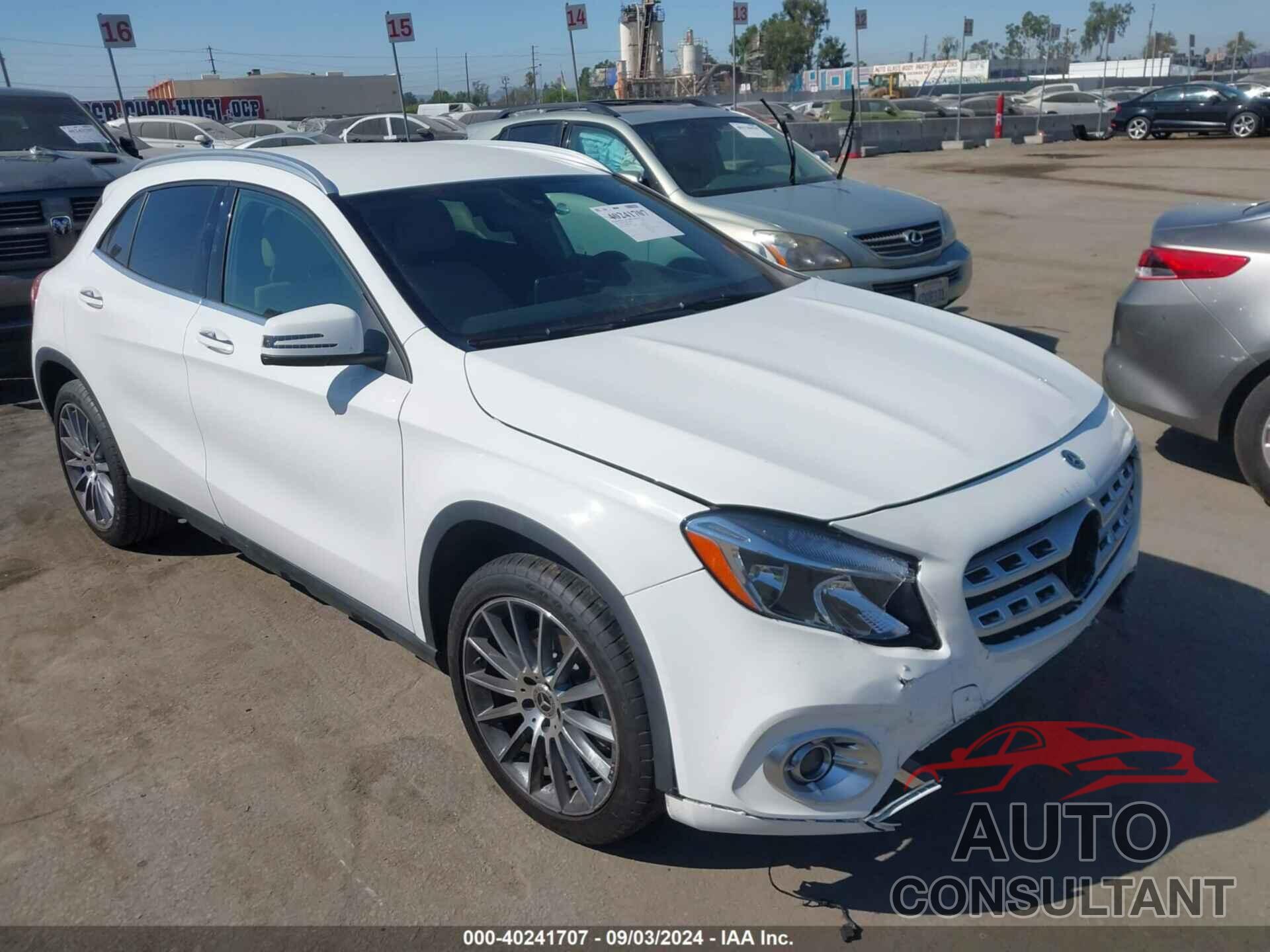 MERCEDES-BENZ GLA 250 2018 - WDCTG4EB0JJ501180