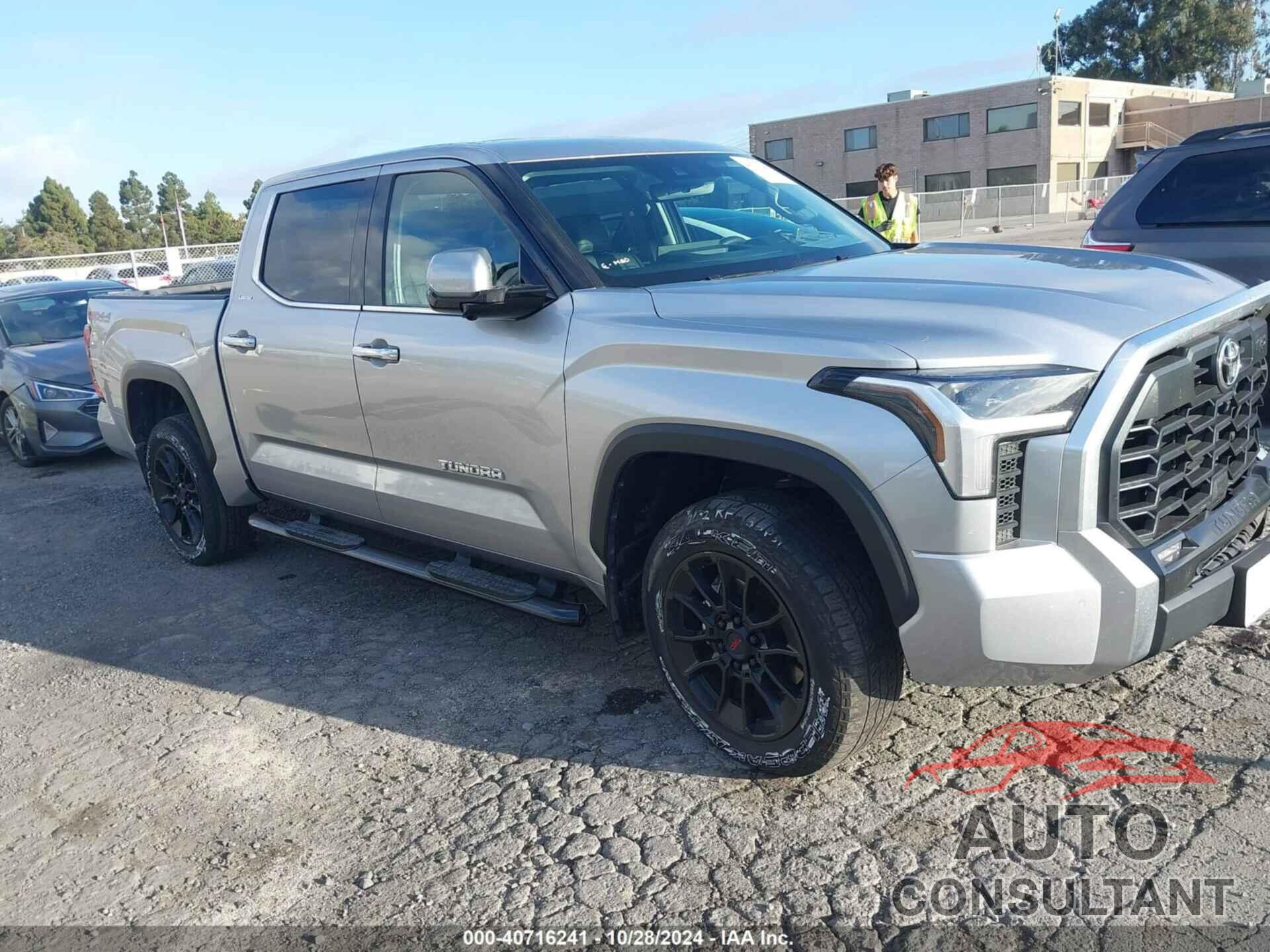 TOYOTA TUNDRA 2023 - 5TFJA5DB3PX088425