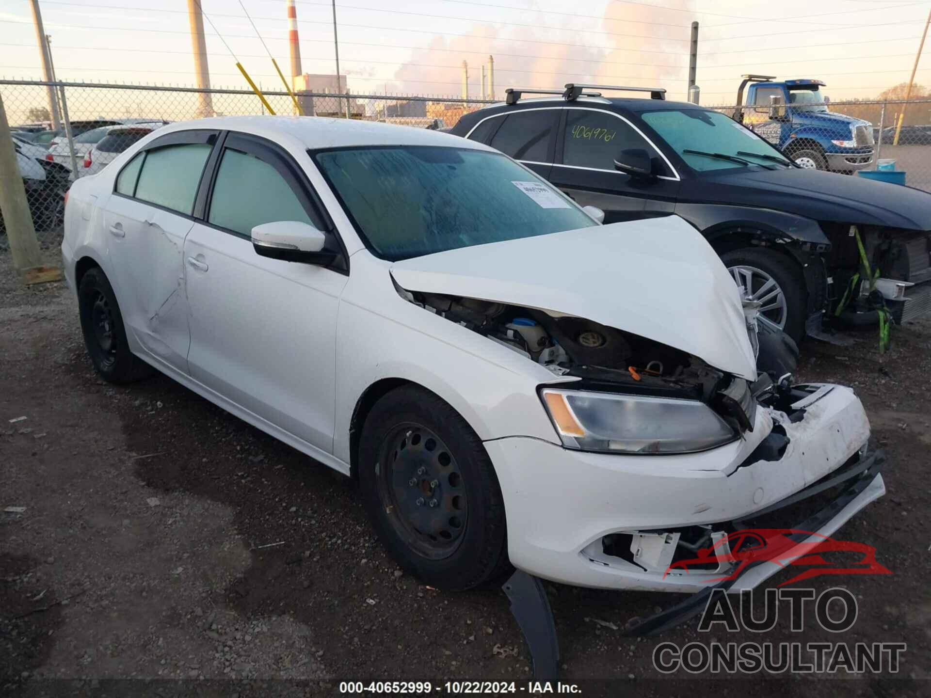 VOLKSWAGEN JETTA 2012 - 3VWDX7AJ5CM122493