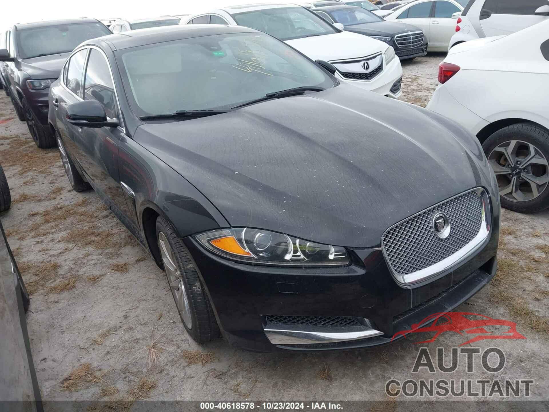 JAGUAR XF 2013 - SAJWA0ES8DPS64096