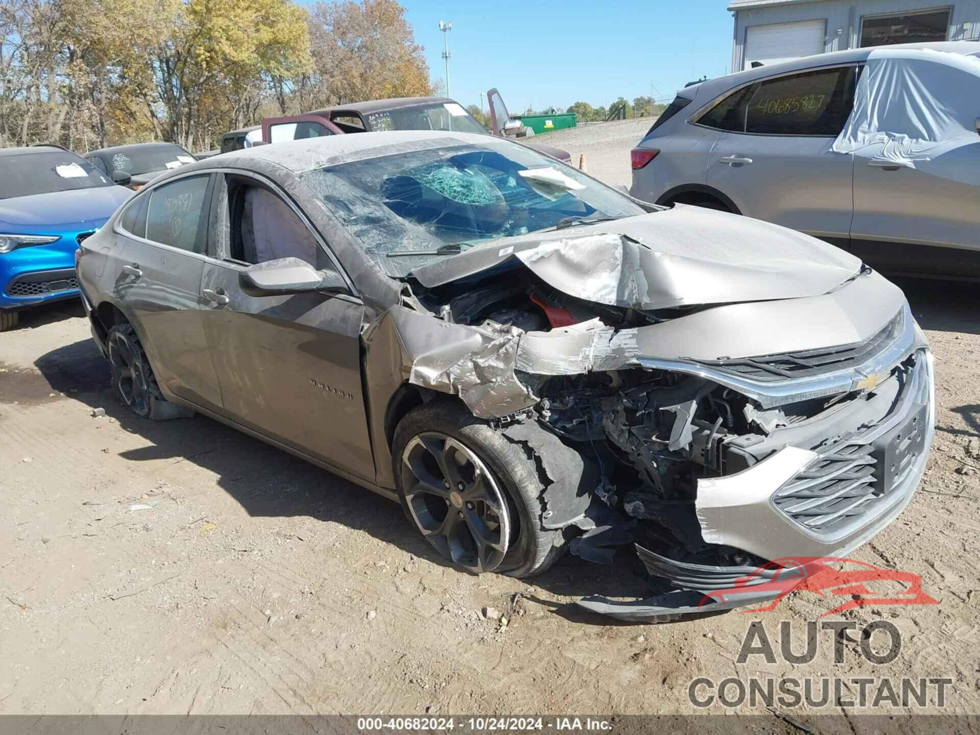 CHEVROLET MALIBU 2022 - 1G1ZD5ST7NF180381