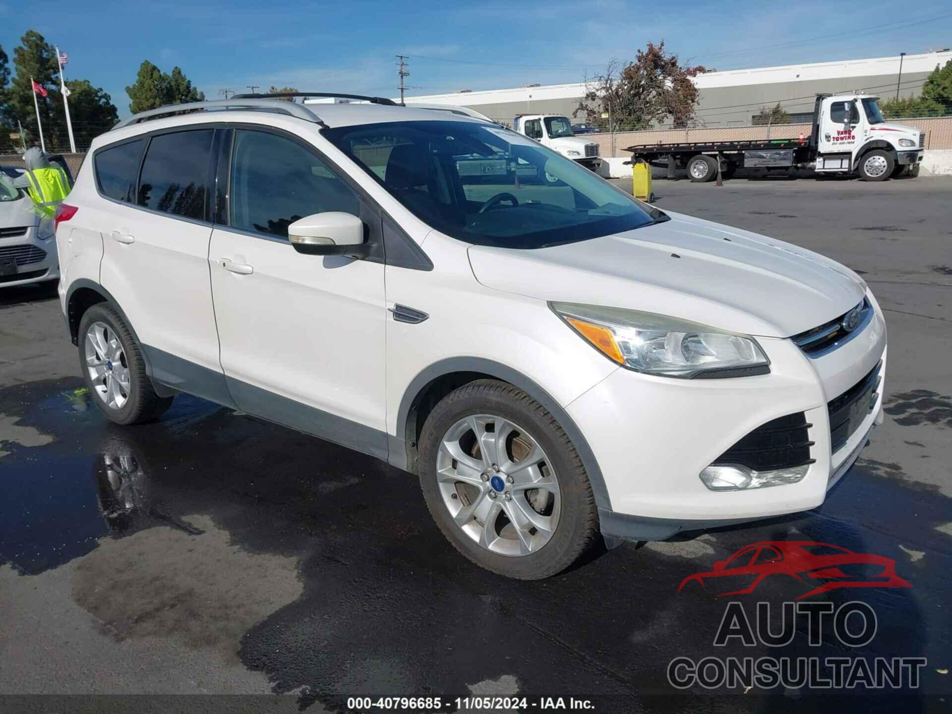 FORD ESCAPE 2015 - 1FMCU0JX9FUC43722