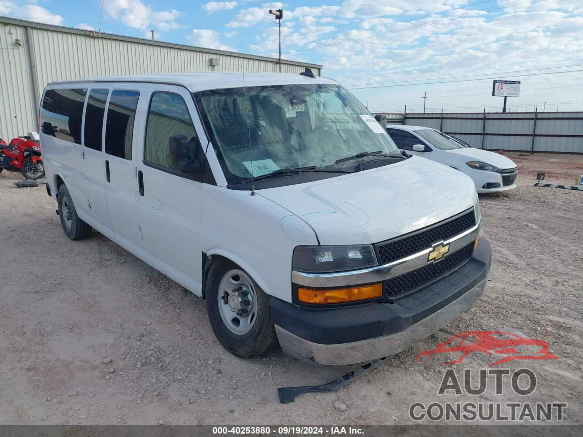 CHEVROLET EXPRESS PASSENGER 2020 - 1GAZGPFG1L1140906