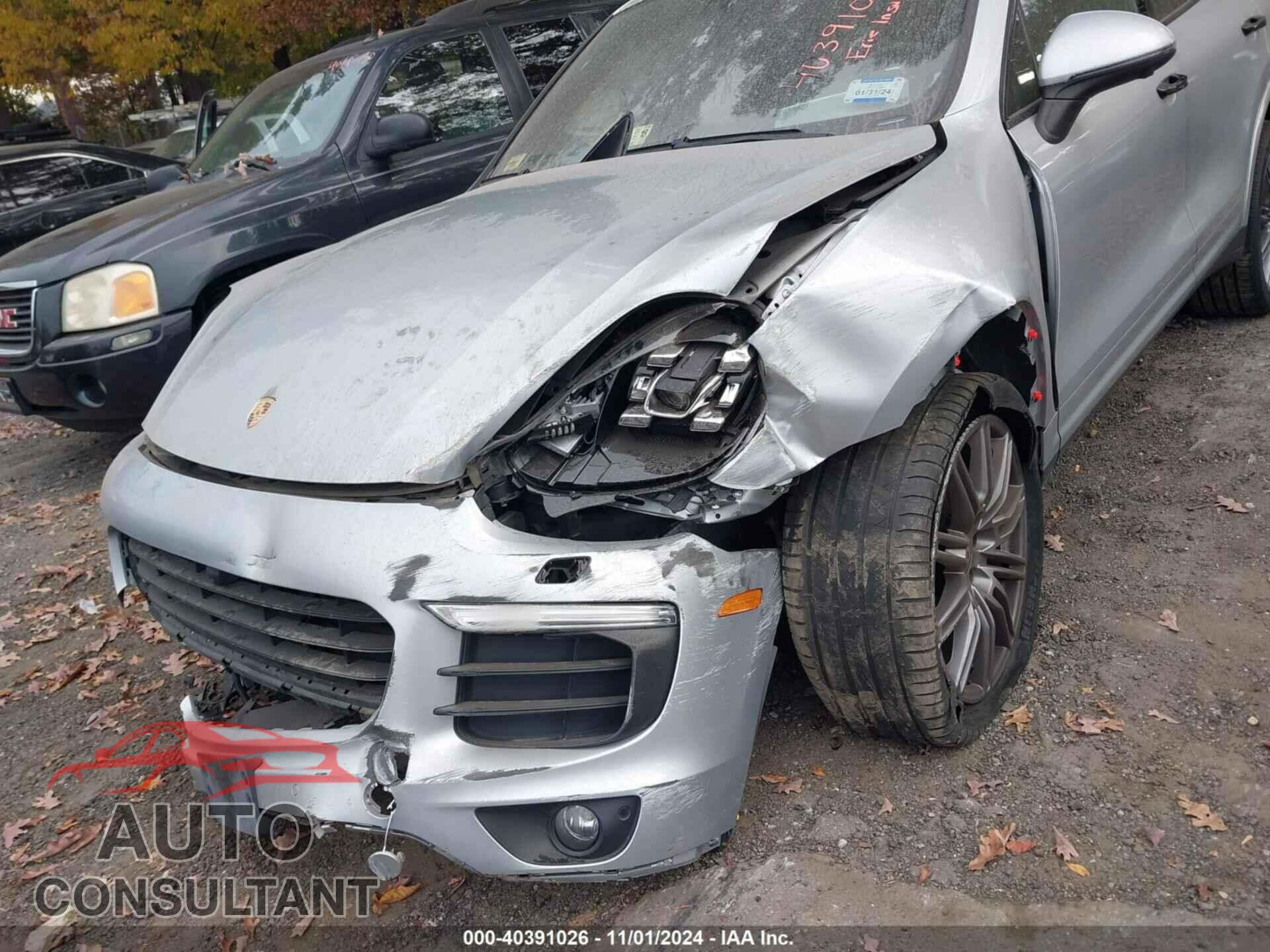 PORSCHE CAYENNE 2017 - WP1AA2A26HKA82263