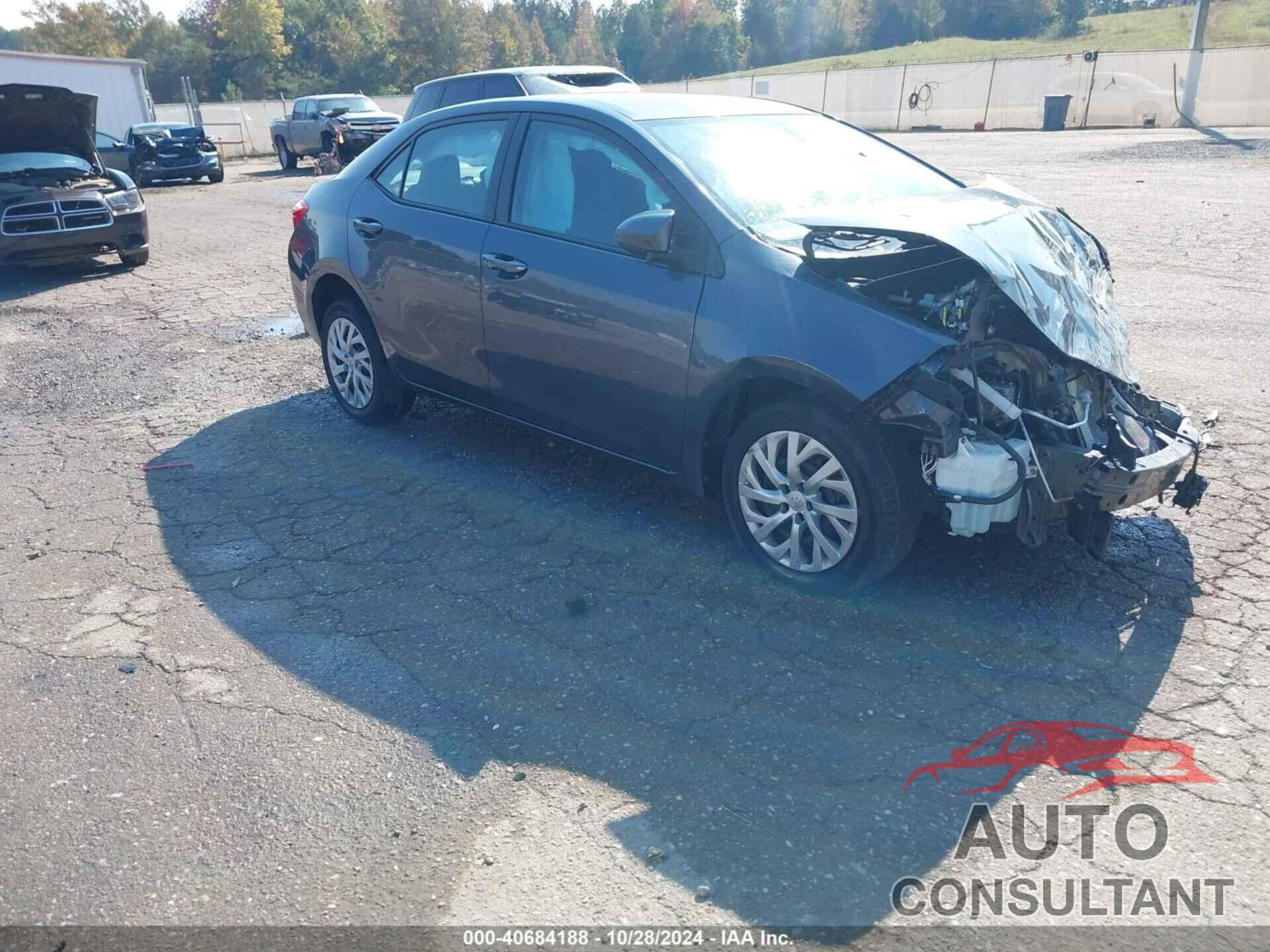 TOYOTA COROLLA 2018 - 5YFBURHE0JP798511
