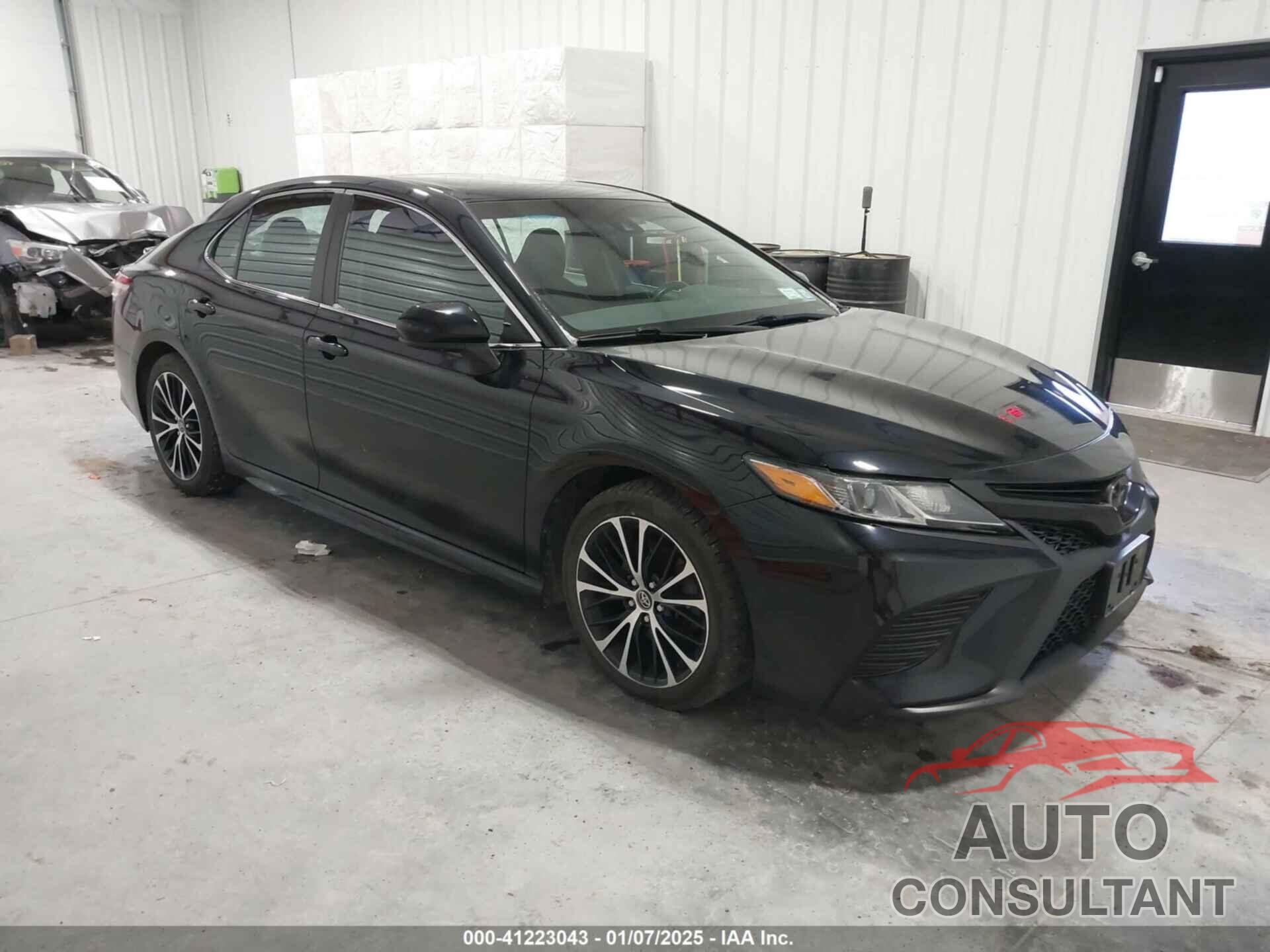 TOYOTA CAMRY 2020 - 4T1G11AK6LU916580