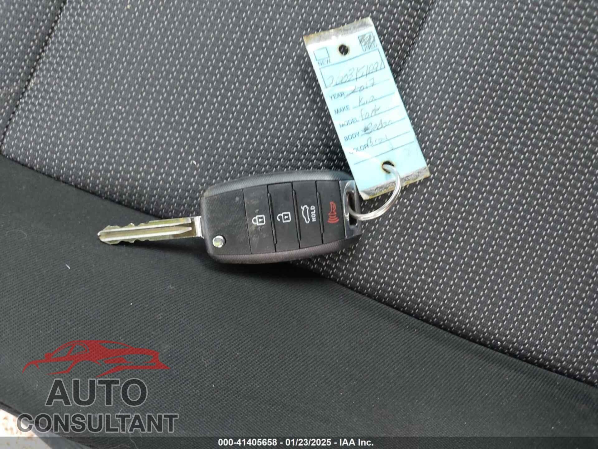 KIA FORTE 2017 - 3KPFK4A74HE060051