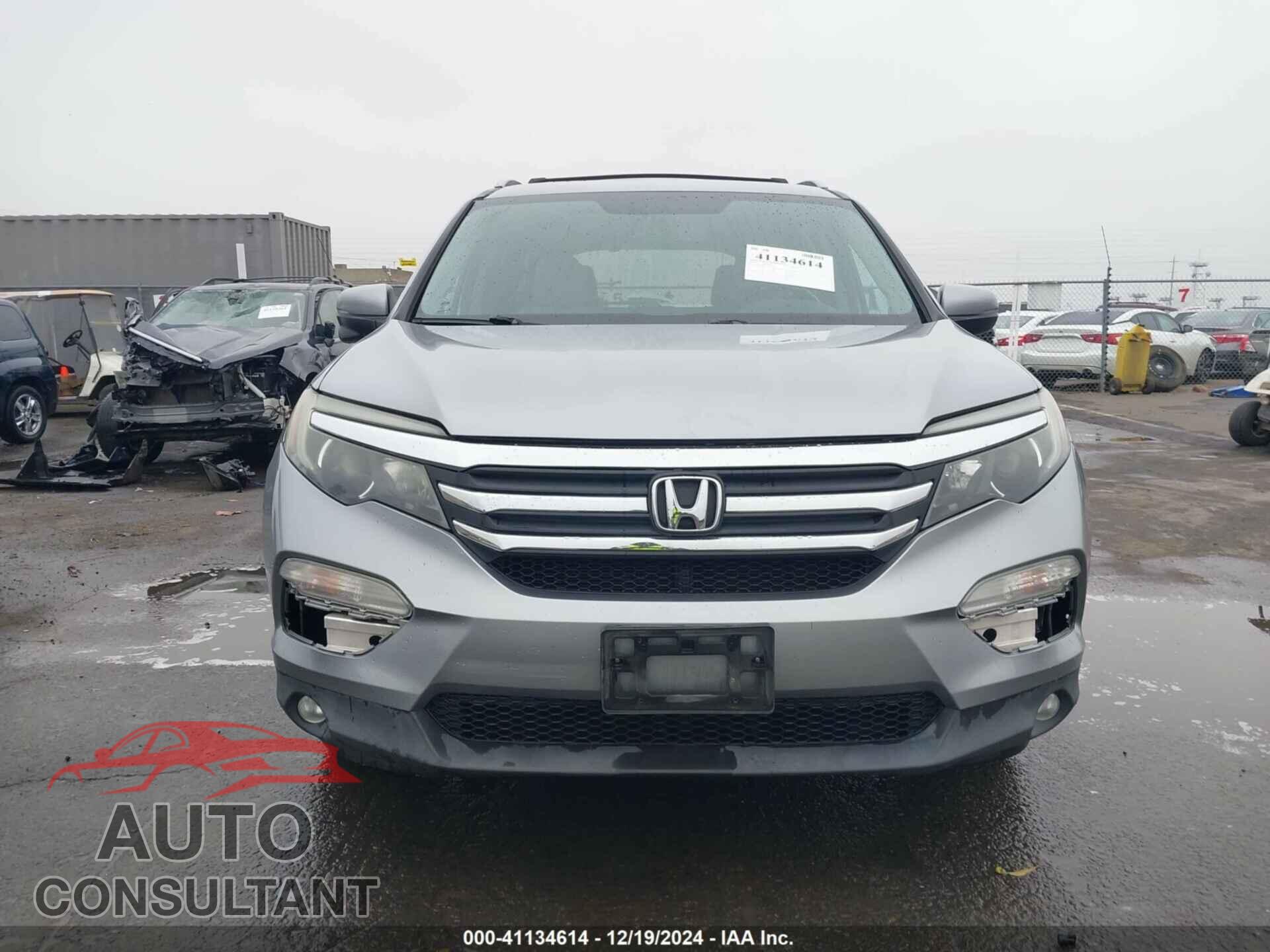 HONDA PILOT 2017 - 5FNYF6H59HB010169
