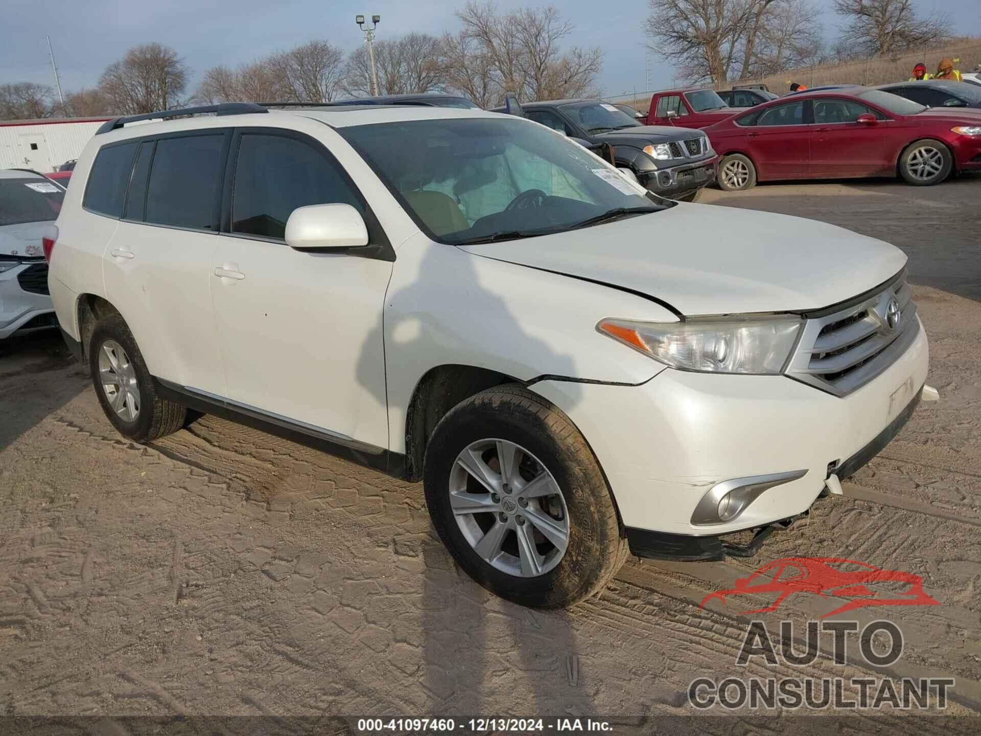TOYOTA HIGHLANDER 2012 - 5TDBK3EH8CS106636