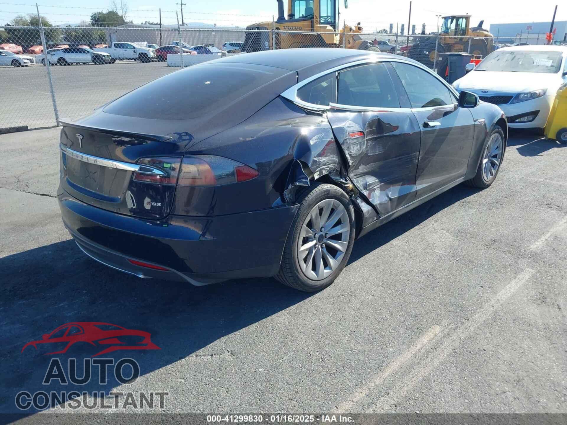 TESLA MODEL S 2013 - 5YJSA1DP9DFP04627