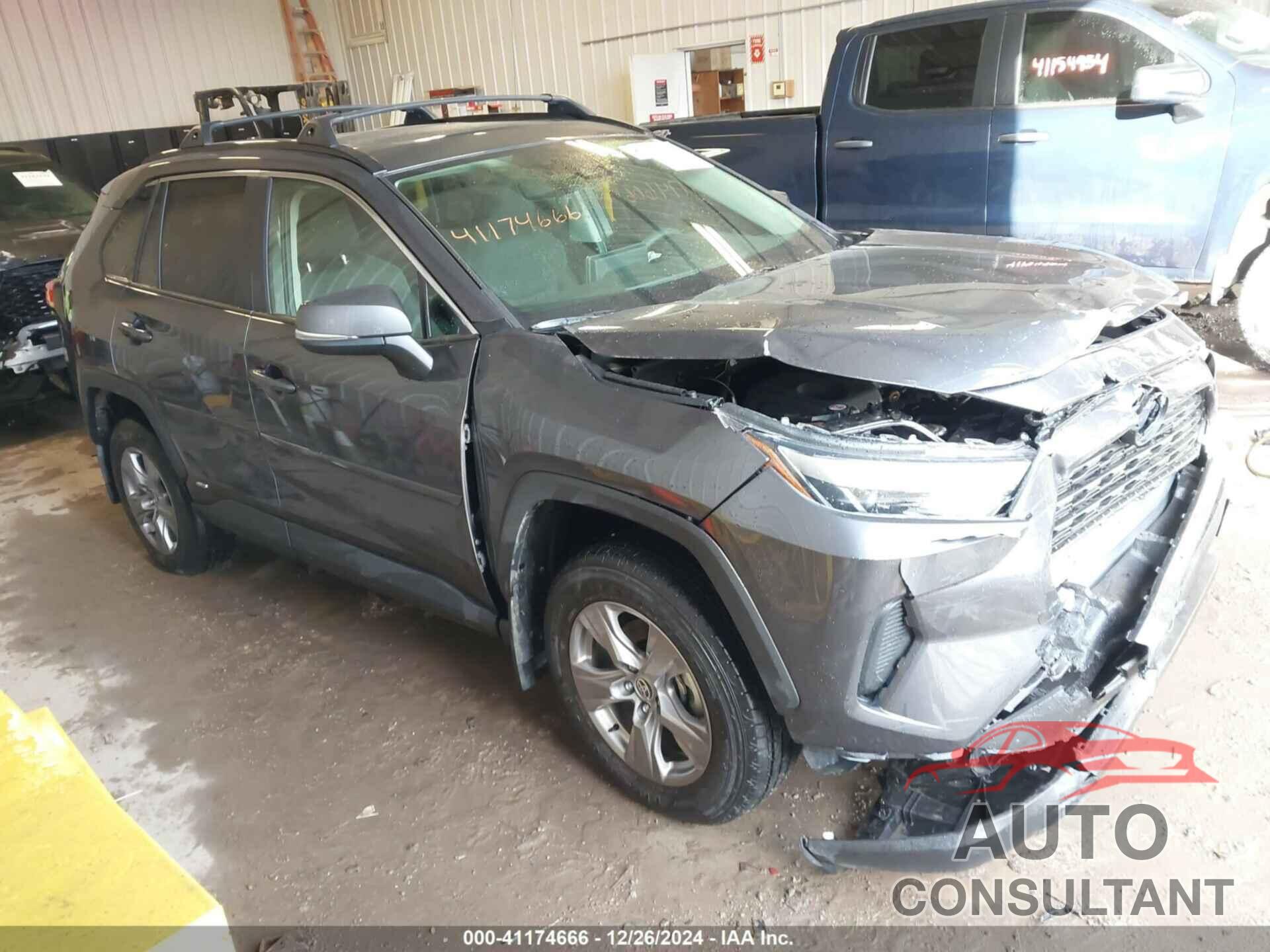 TOYOTA RAV4 HYBRID 2024 - JTMRWRFV2RJ059670