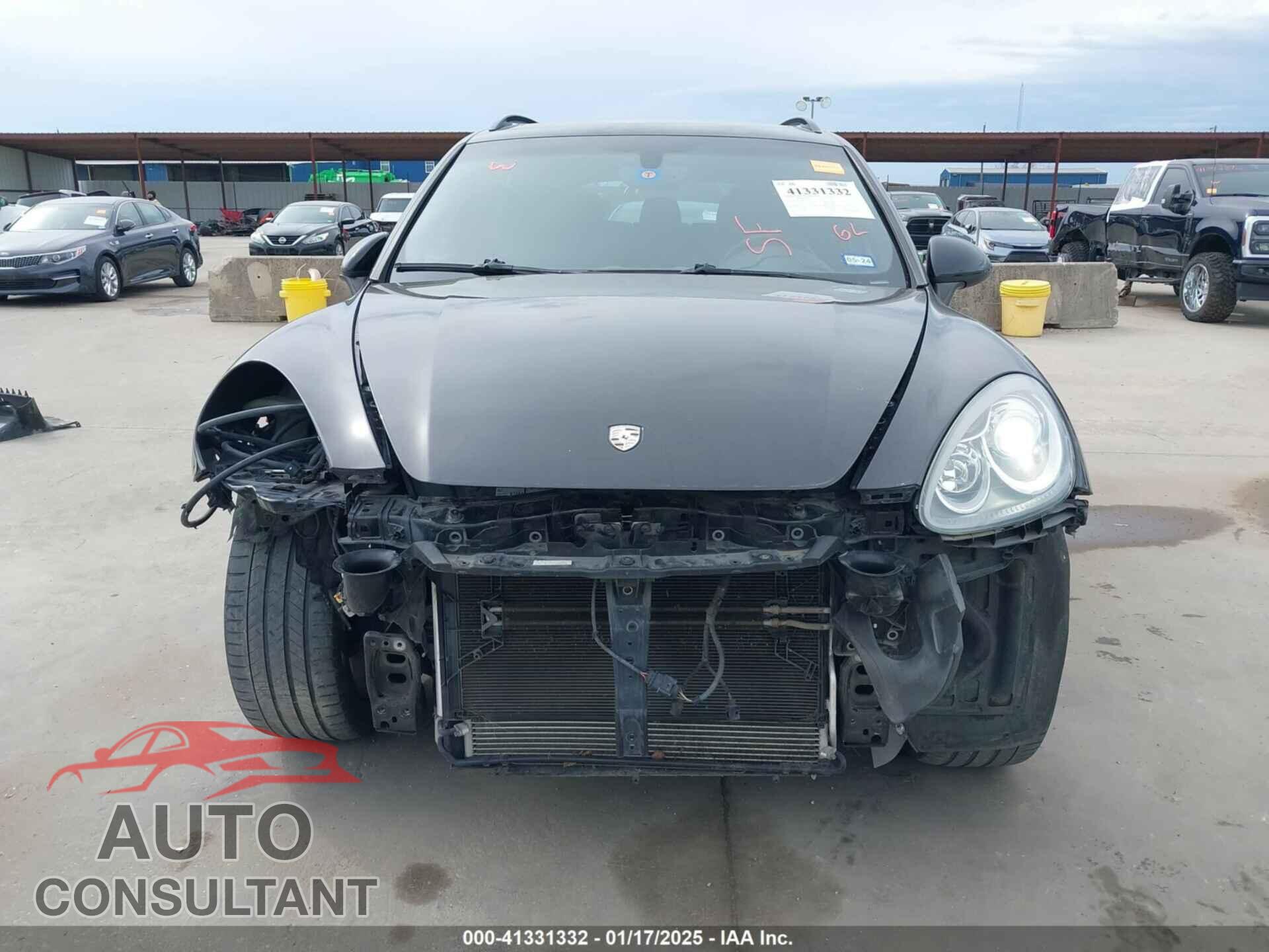PORSCHE CAYENNE 2011 - WP1AB2A24BLA55710