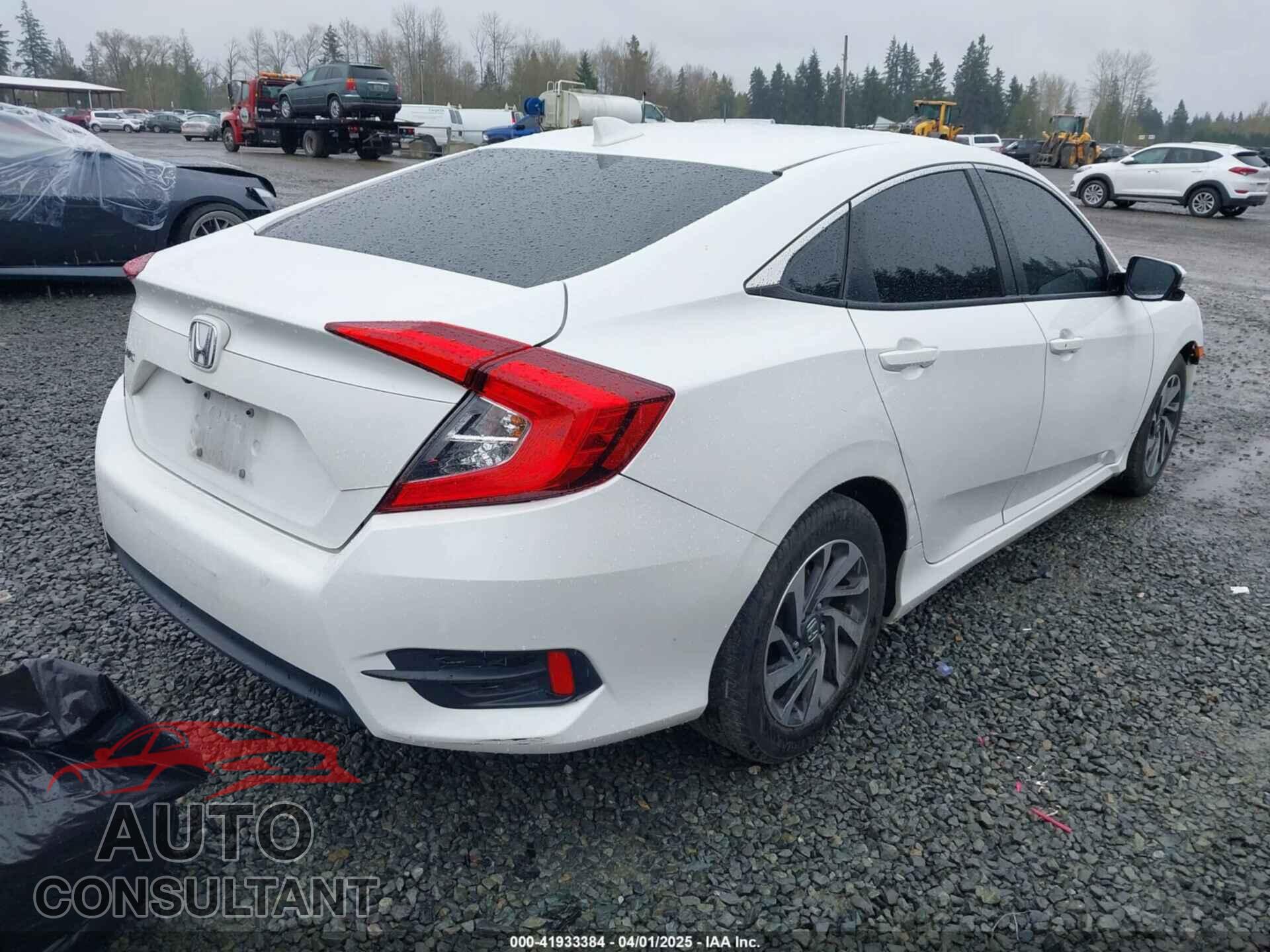 HONDA CIVIC 2018 - 19XFC2F77JE208564