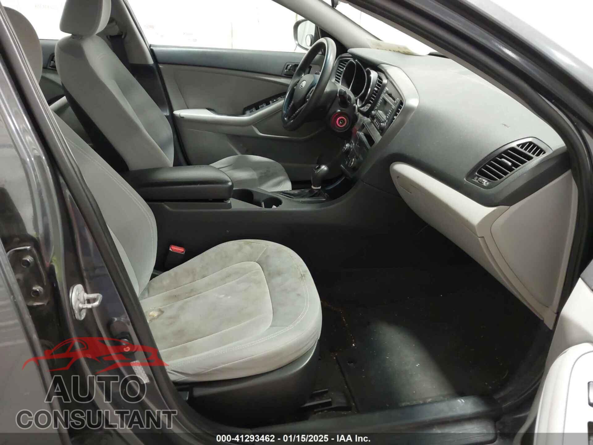 KIA OPTIMA 2011 - KNAGM4A79B5054096
