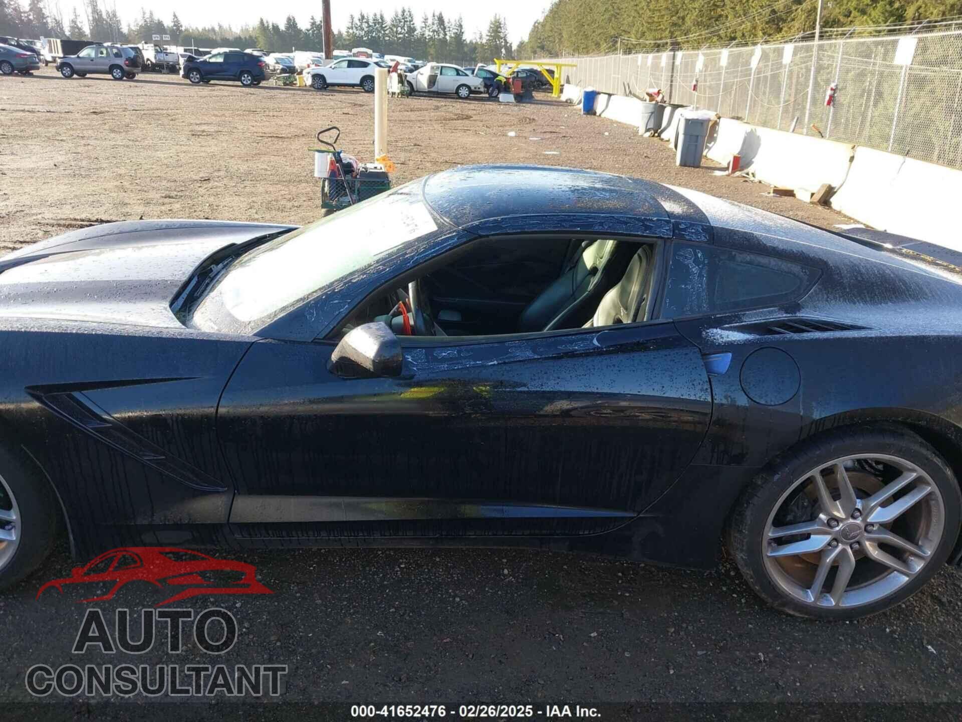 CHEVROLET CORVETTE STINGRAY 2014 - 1G1YM2D79E5121445