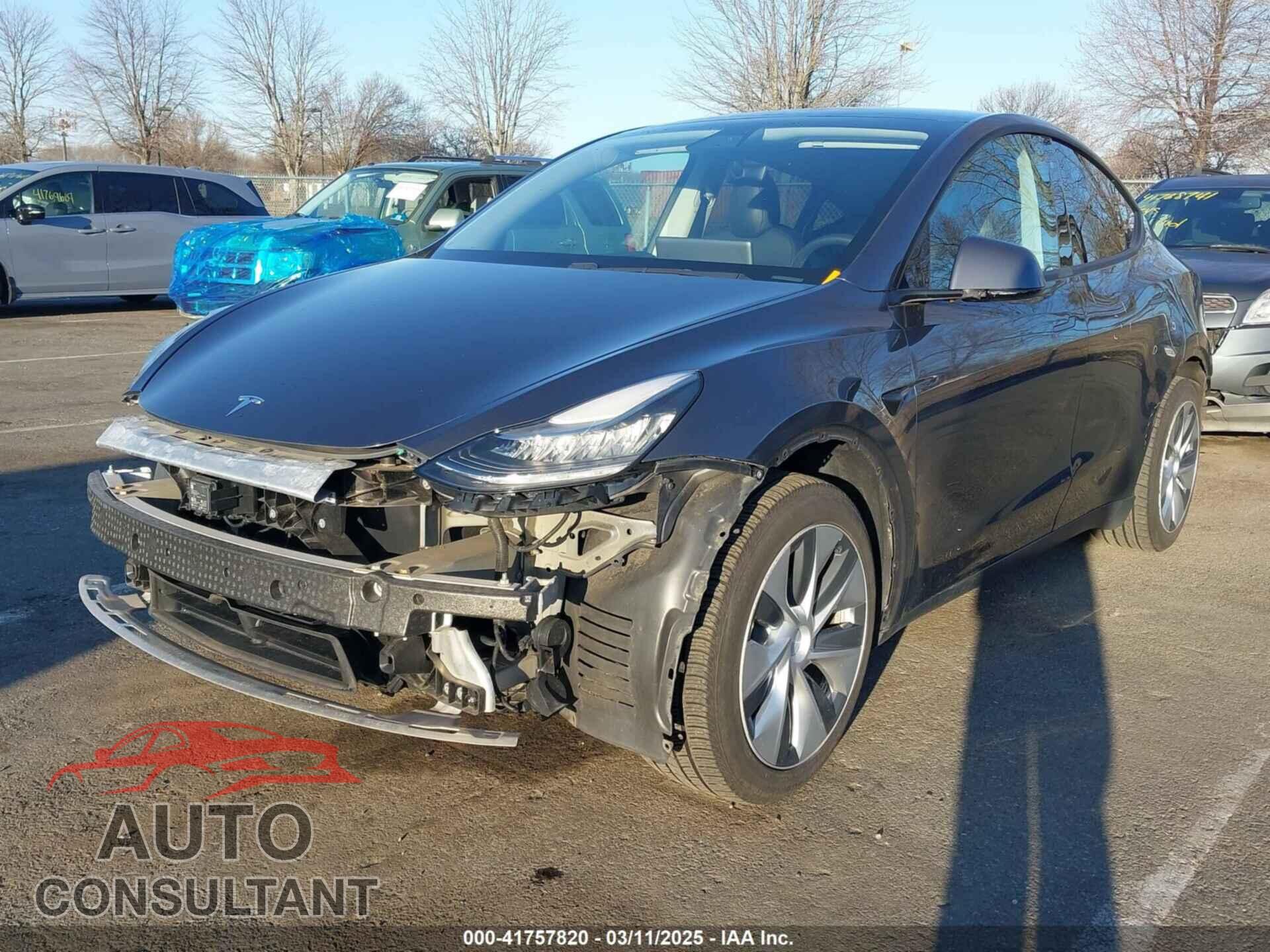 TESLA MODEL Y 2020 - 5YJYGDEEXLF031577