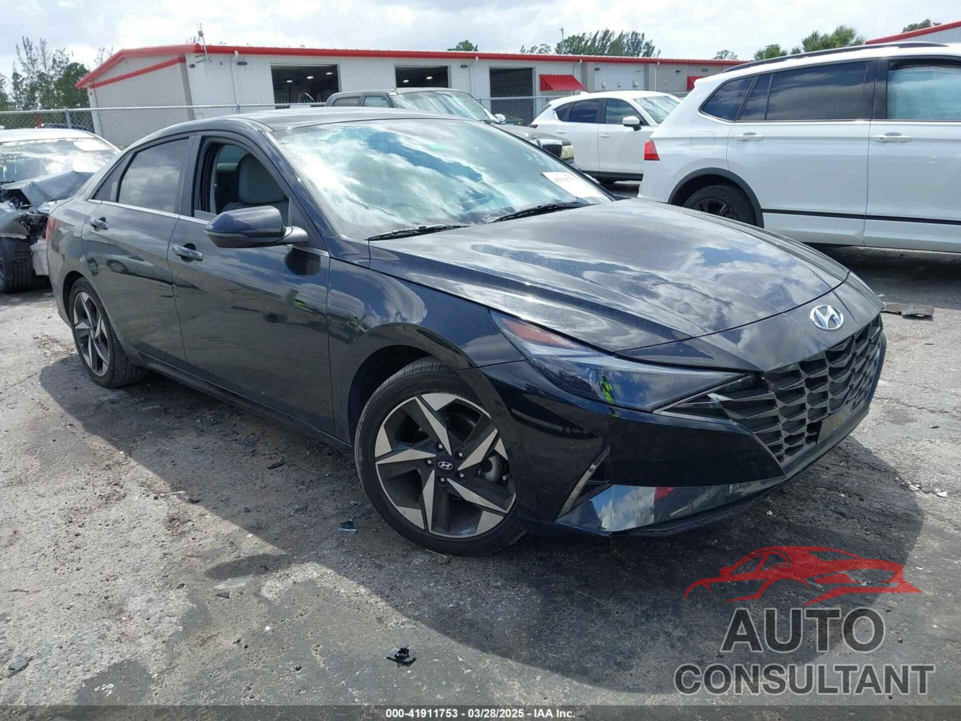 HYUNDAI ELANTRA 2023 - KMHLP4AG1PU590655