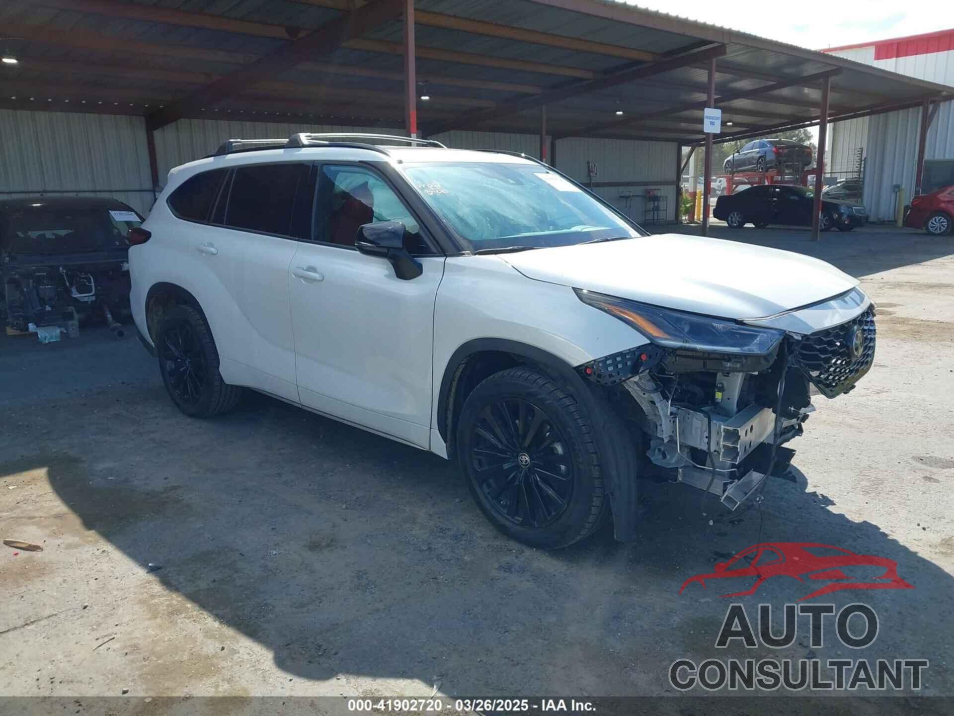 TOYOTA HIGHLANDER 2023 - 5TDKDRBH0PS004206