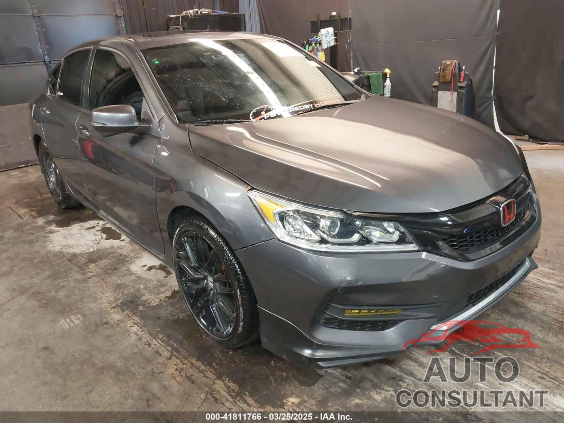 HONDA ACCORD 2017 - 1HGCR2F95HA103183