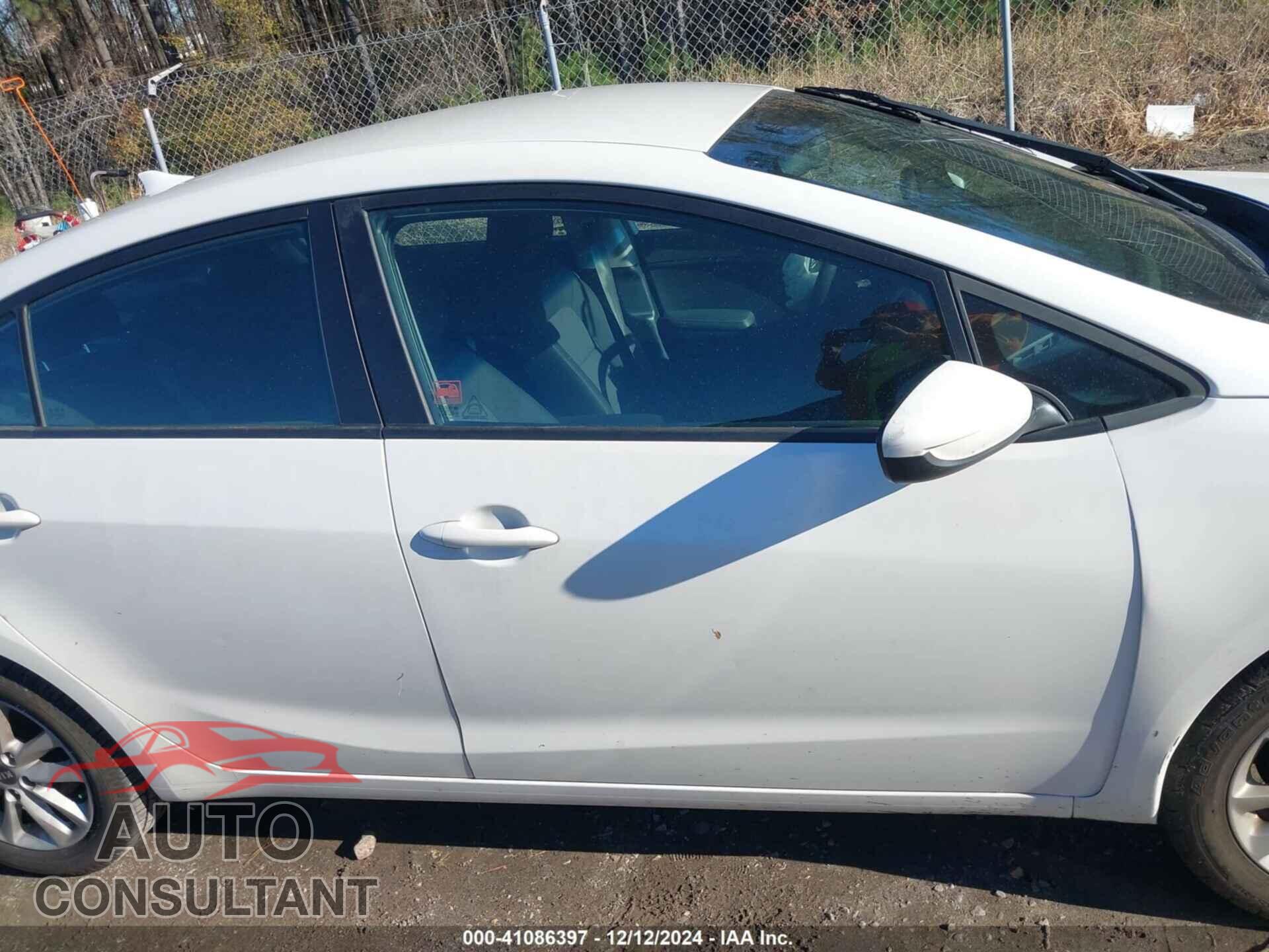 KIA FORTE 2017 - 3KPFL4A71HE070551