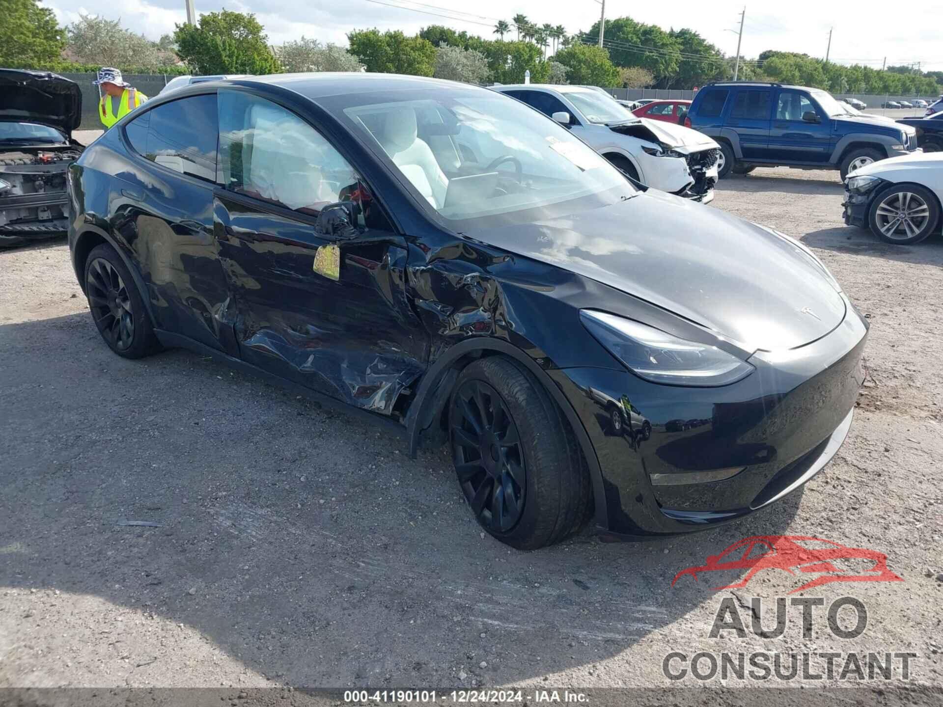 TESLA MODEL Y 2023 - 7SAYGDEE6PF876841