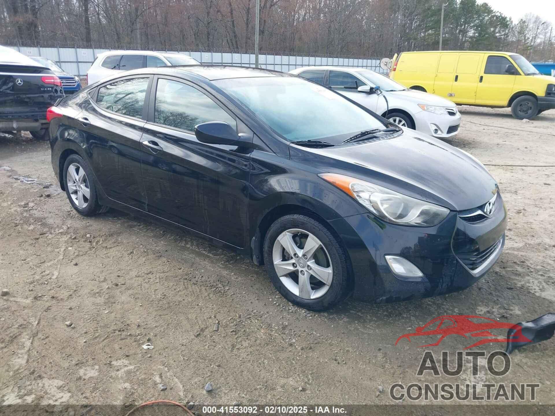 HYUNDAI ELANTRA 2012 - KMHDH4AE6CU332853