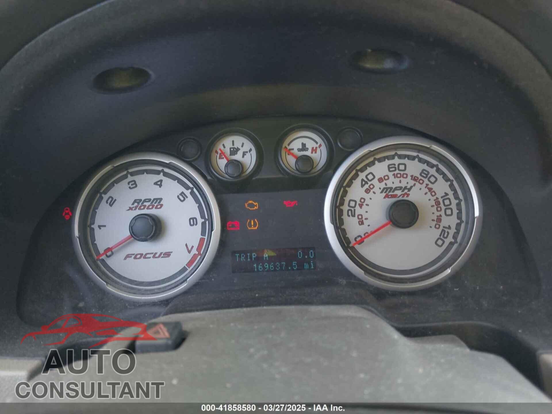FORD FOCUS 2011 - 1FAHP3EN9BW150196